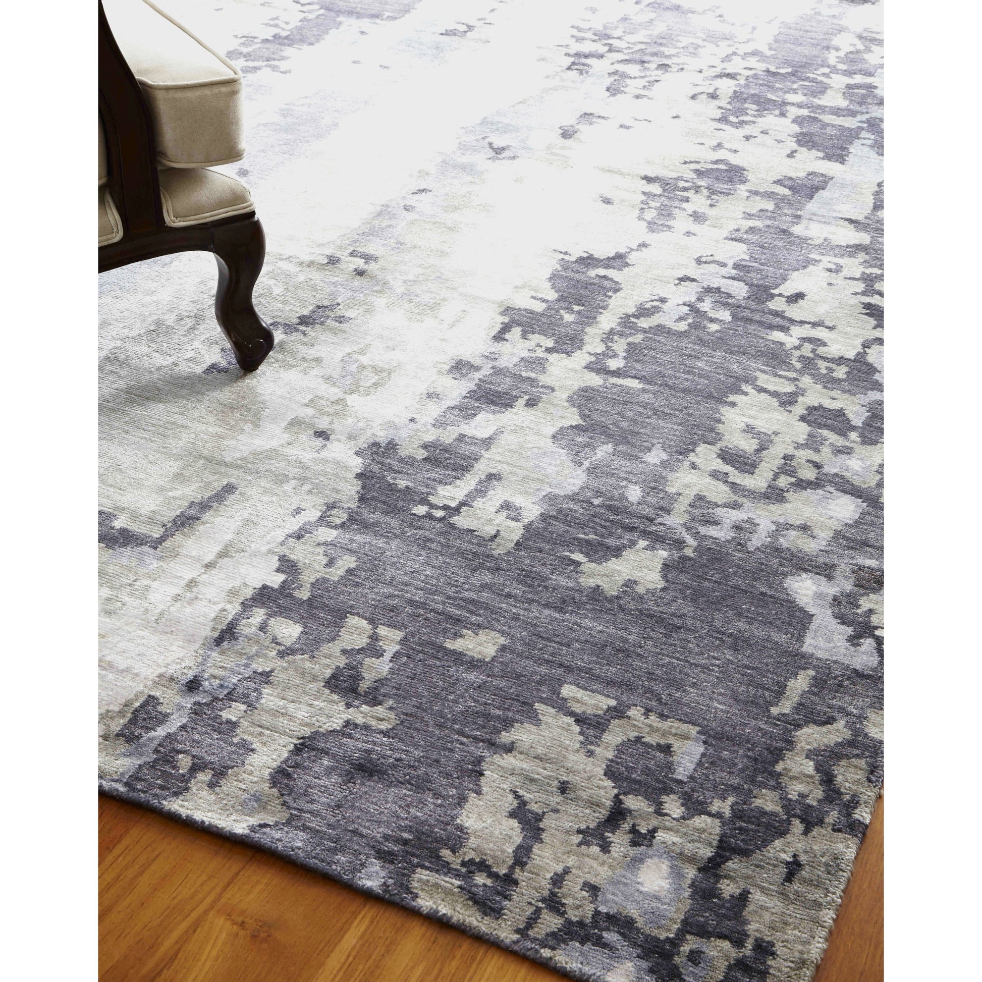 Bamboo Silk 3337 Rug by Exquisite Rugs in blue, gray. Made from bamboo silk in a unique style.