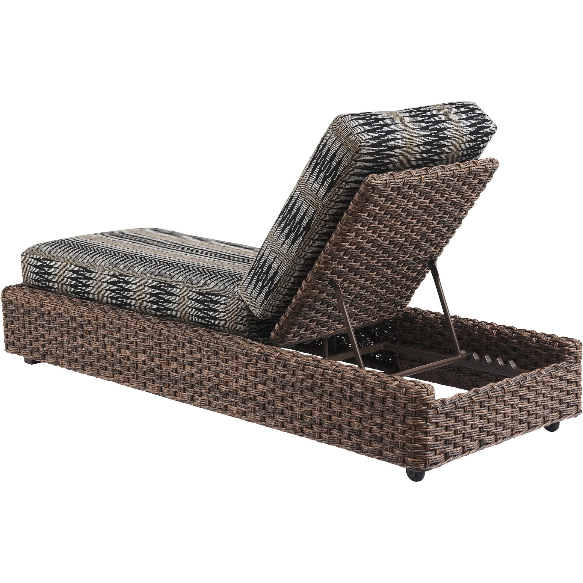Kilimanjaro Chaise by Tommy Bahama Outdoor in tobacco. Made from unique in a unique style.