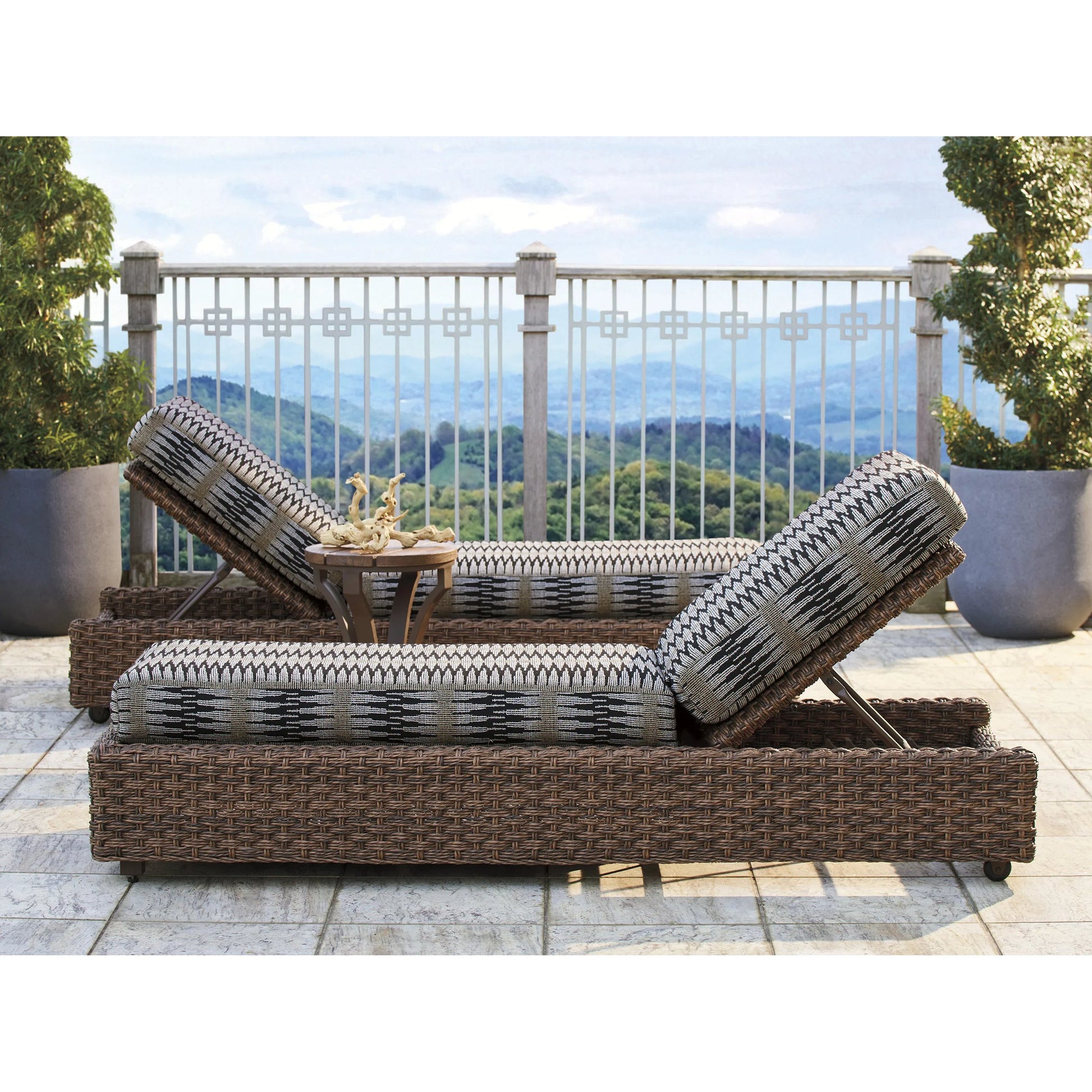 Kilimanjaro Chaise by Tommy Bahama Outdoor in tobacco. Made from unique in a unique style.