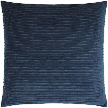 Pleatte by DV Kap Home. Made from 100% polyester, back: 95% polyester, 5% cotton bonded in a coastal style.