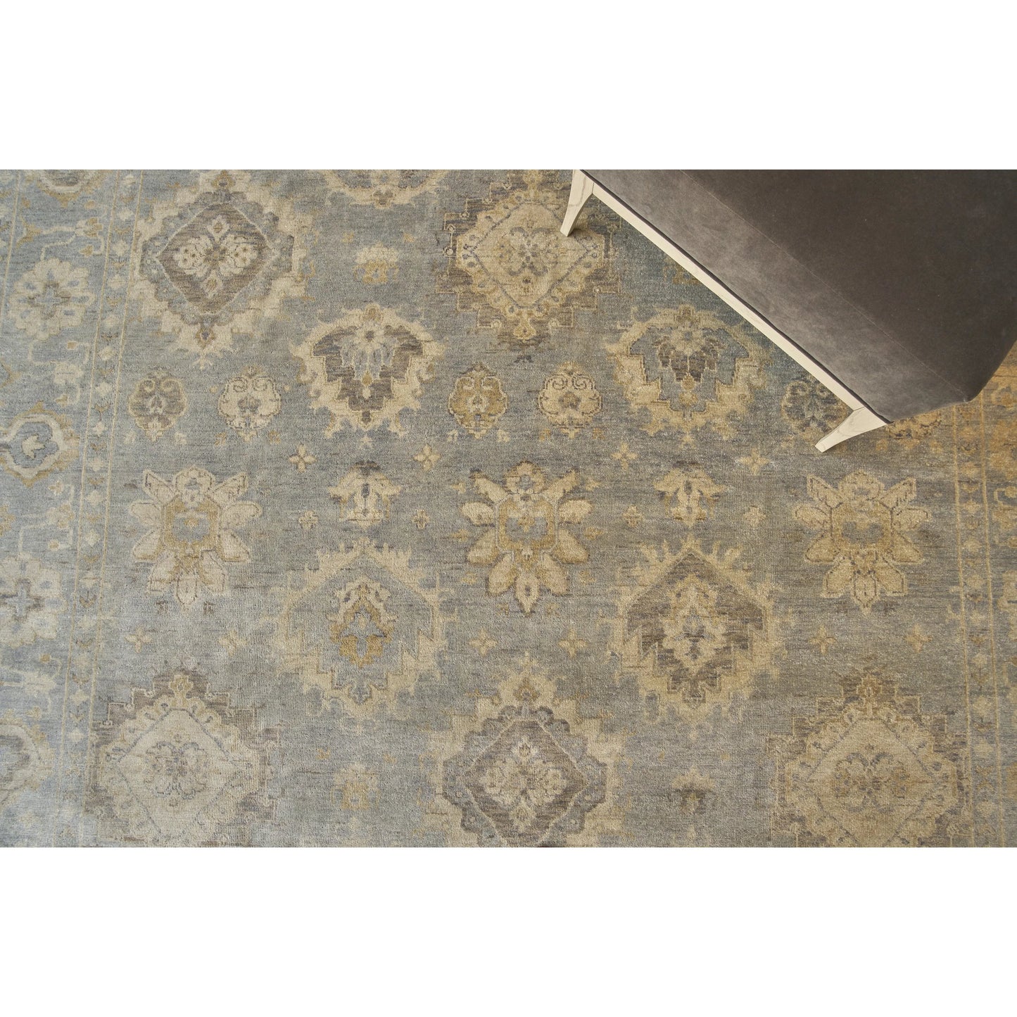 041 SI-2383911 | Lifestyle | Antique Weave Oushak 3421 Rug by Exquisite Rugs in light blue. Made from new zealand wool in a unique style.