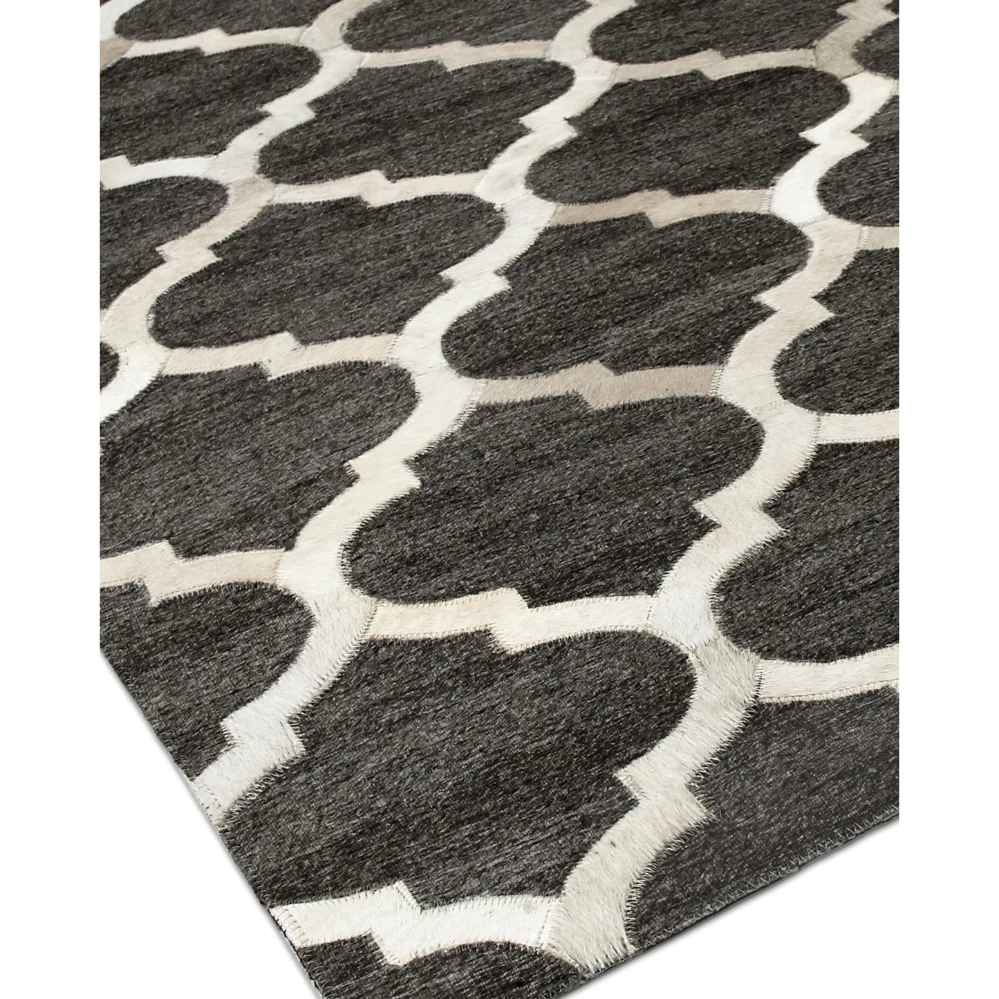 001 SI-2221921,SI-2221924,SI-2221925 | Closeup | Berlin Rug by Exquisite Rugs. Made from leather, viscose in a unique style.