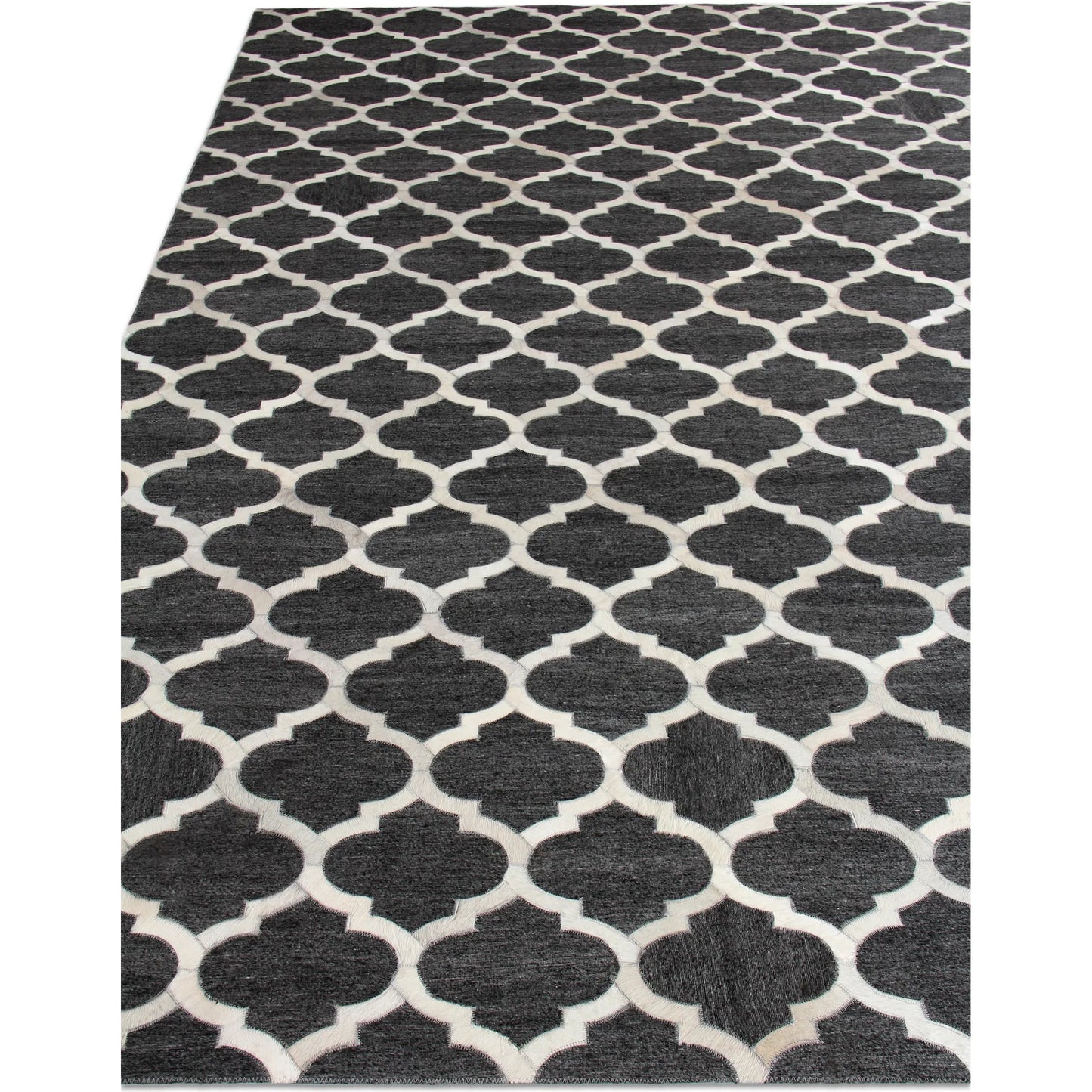 002 SI-2221921,SI-2221924,SI-2221925 | Closeup | Berlin Rug by Exquisite Rugs. Made from leather, viscose in a unique style.