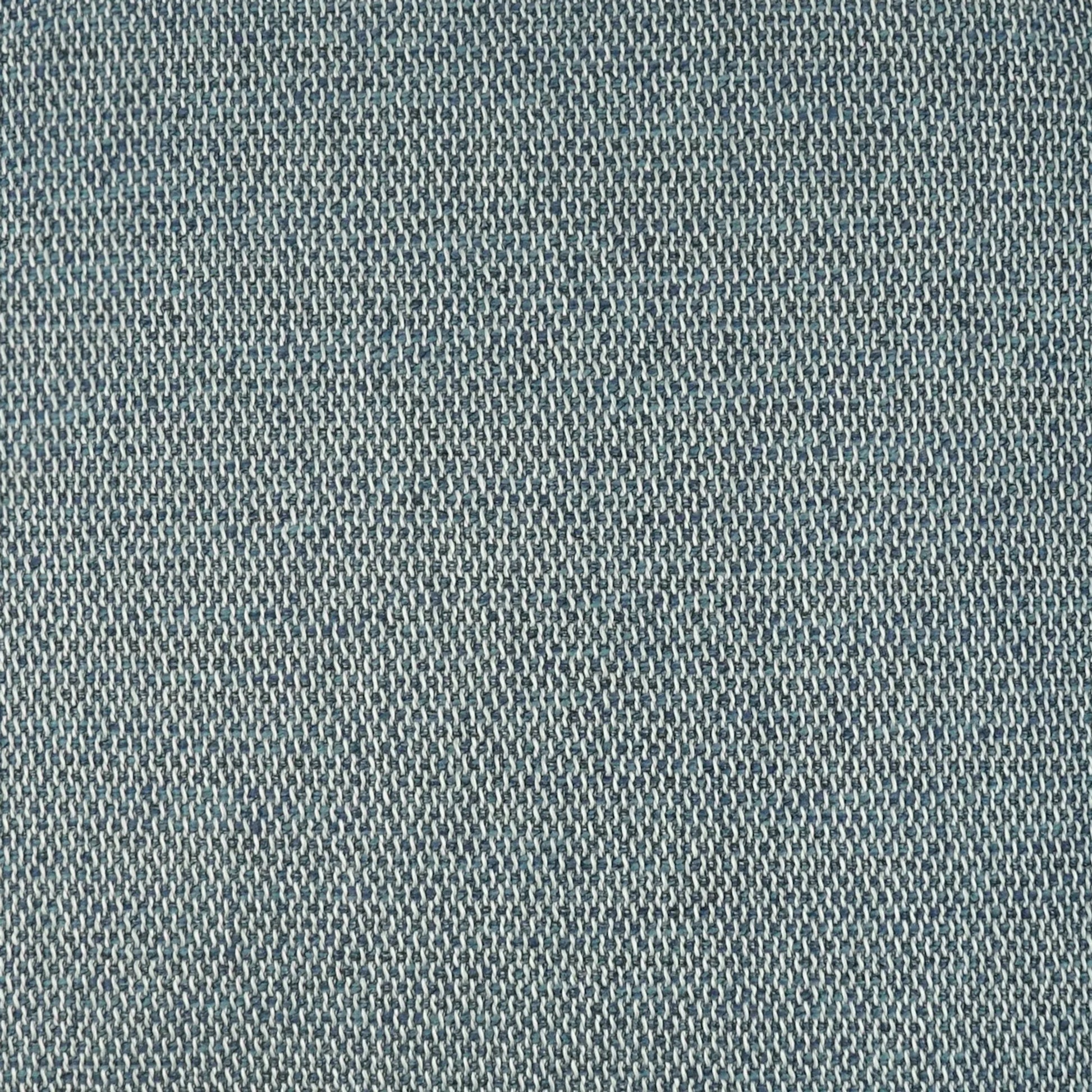 Mirante Pillow by DV Kap Home. Made from 58% polyester, 42% acrylic in a transitional style.