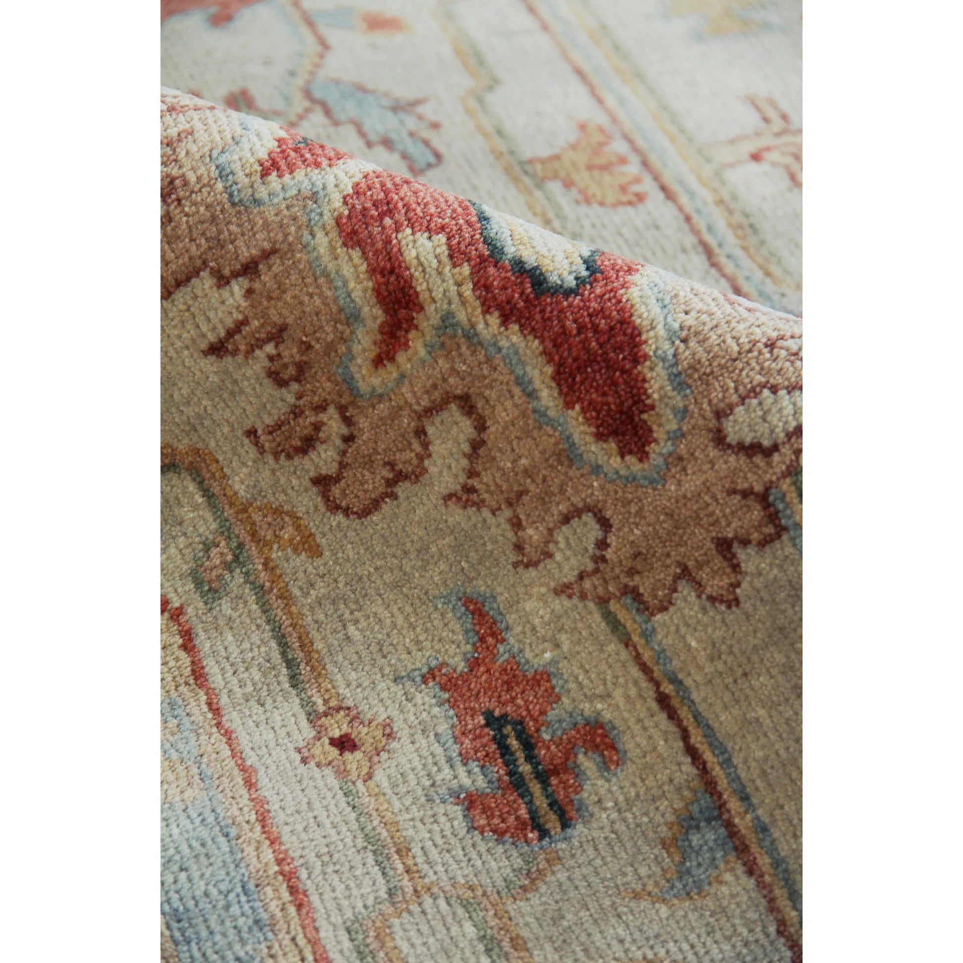 Antique Weave Serapi 3447 Rug by Exquisite Rugs in ivory, light blue. Made from new zealand wool in a unique style.