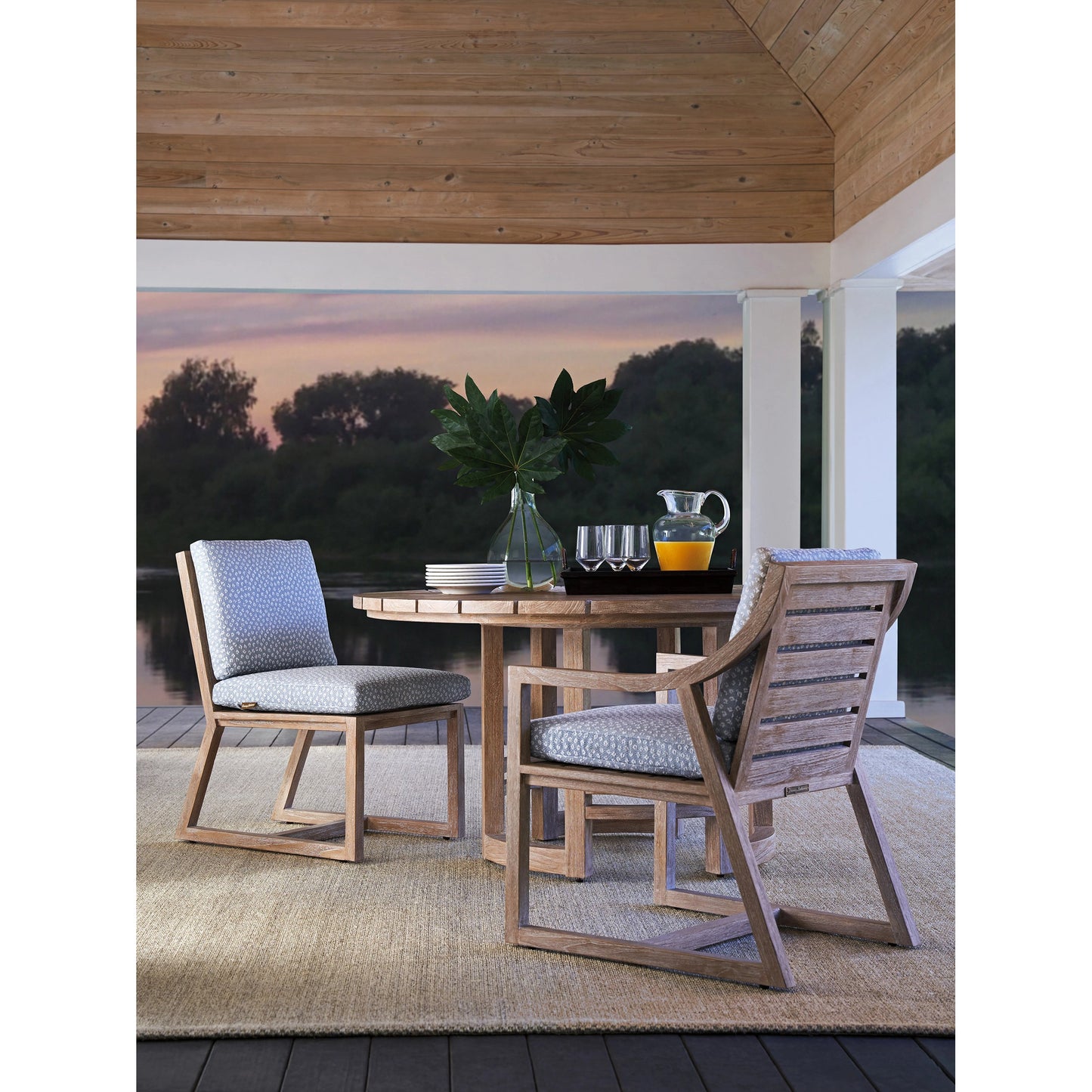 003 SI-2013293 | Lifestyle | Stillwater Cove Dining Arm Chair by Tommy Bahama Outdoor in light taupe, ivory cerusing. Made from unique in a modern style.