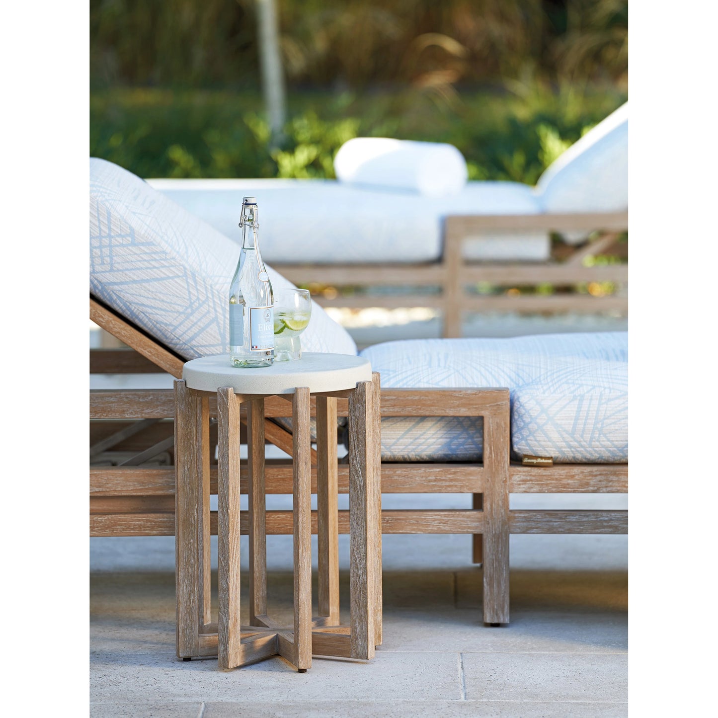 002 SI-2013308 | Lifestyle | Stillwater Cove Accent Table by Tommy Bahama Outdoor in light taupe, ivory cerusing. Made from unique in a modern style.