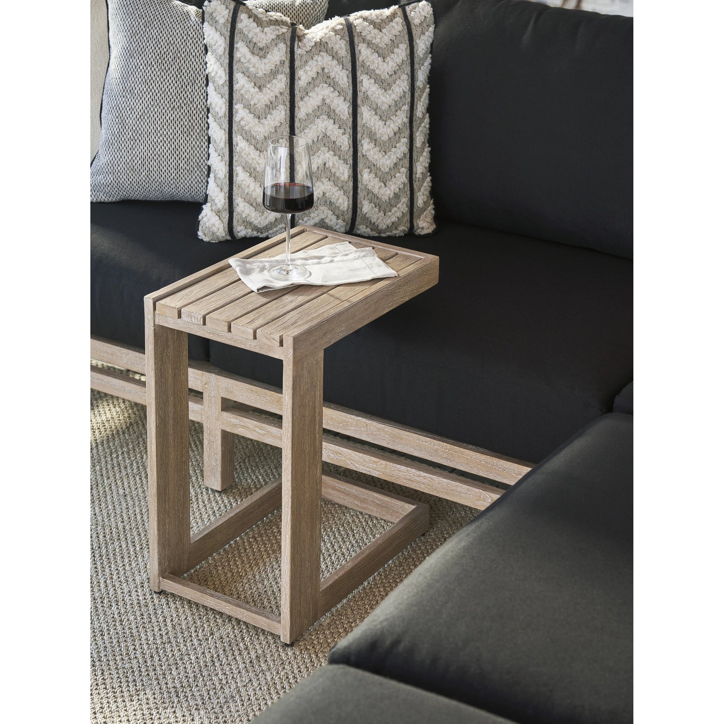 004 SI-2013310 | Lifestyle | Stillwater Cove Drink Table by Tommy Bahama Outdoor in light taupe, ivory cerusing. Made from unique in a modern style.