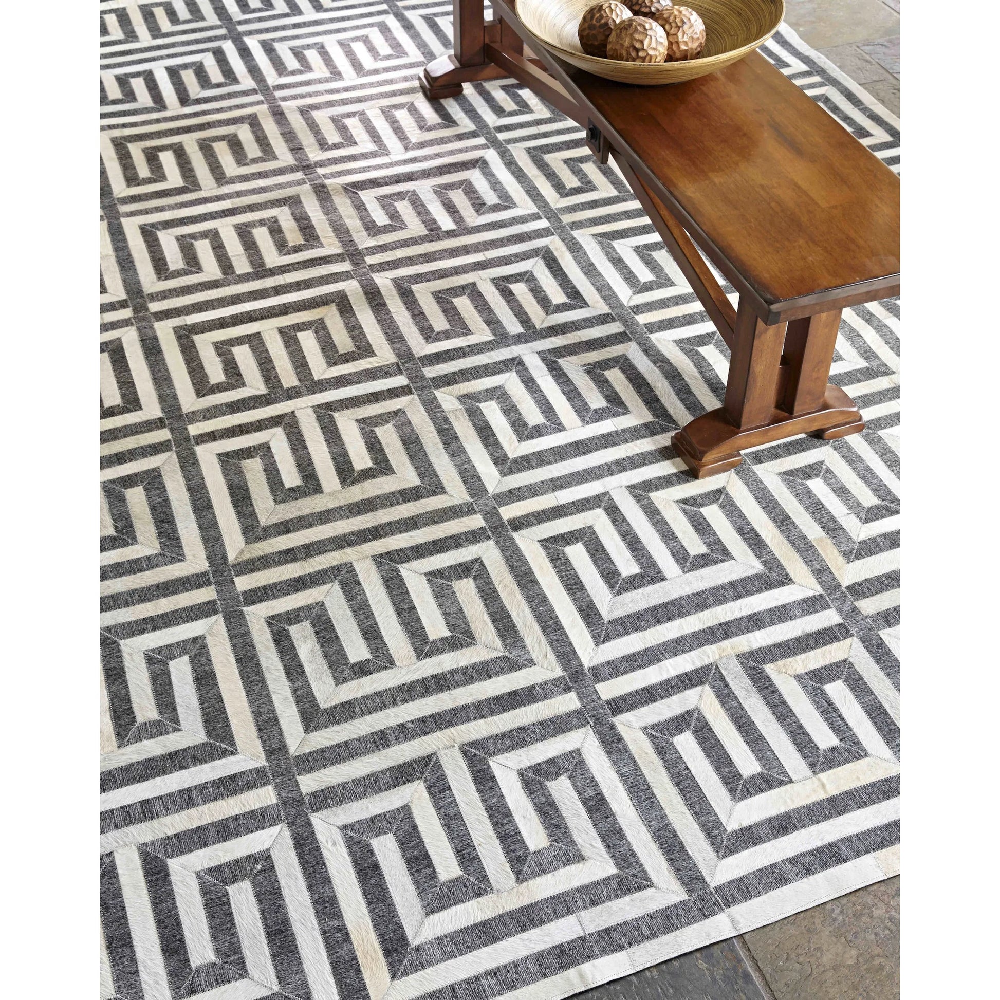 Berlin Pattern Rug by Exquisite Rugs in charcoal, ivory. Made from leather, viscose in a unique style.