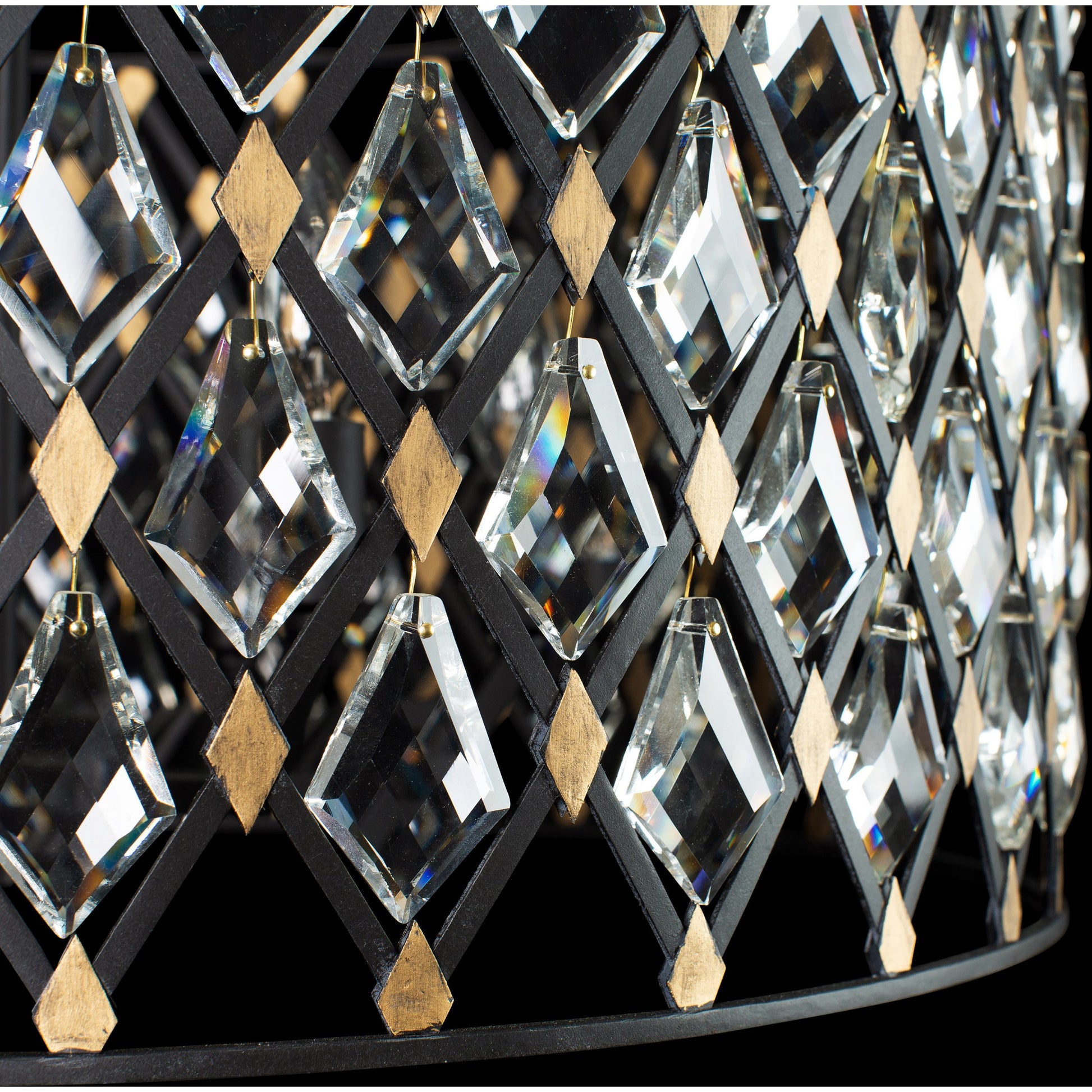 Windsor Crystal Oval Linear Pendant by Varaluz in carbon, havana gold. Made from heirloom-quality optic crystal in a transitional style.