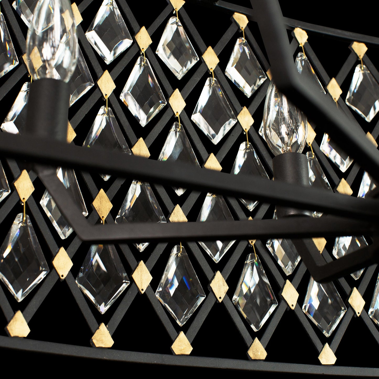 005 SR-818319 | Additional Silo | Windsor Crystal Oval Linear Pendant by Varaluz in carbon, havana gold. Made from heirloom-quality optic crystal in a transitional style.