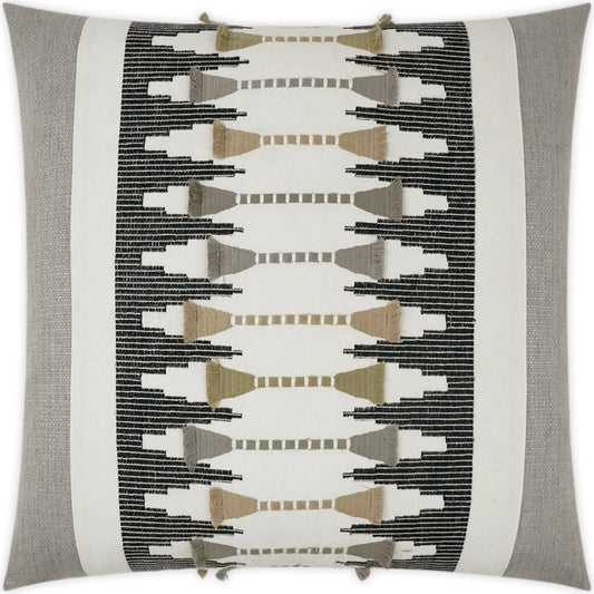 Le Souk Pillow by DV Kap Home. Made from 100% cotton / embroidery: 100% polyester in a modern style.