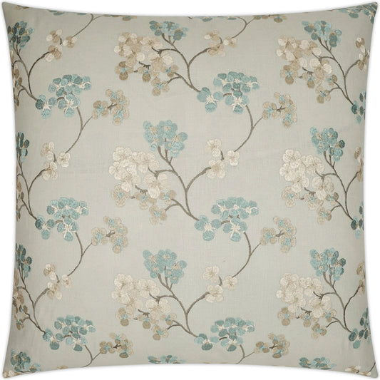 Demi Pillow by DV Kap Home. Made from 70% cotton, 30% polyester / embroidery: 100% polyester in a modern style.