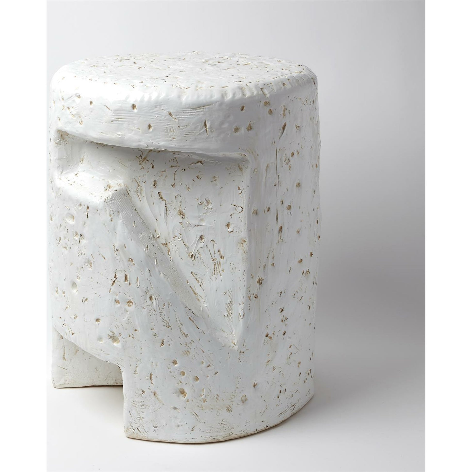 Gilles Side Table by Global Views. Made from ceramic in a modern style.