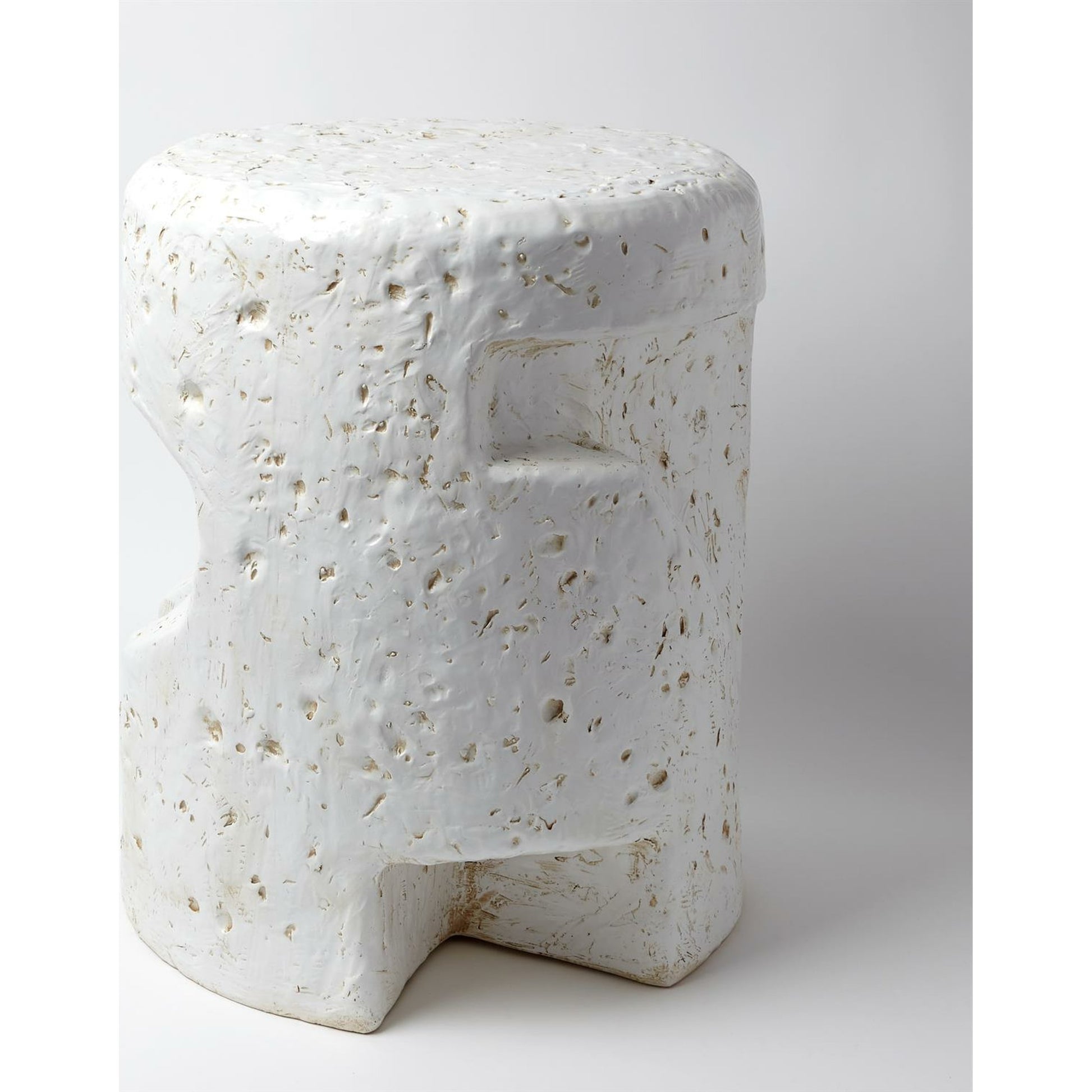 Gilles Side Table by Global Views. Made from ceramic in a modern style.