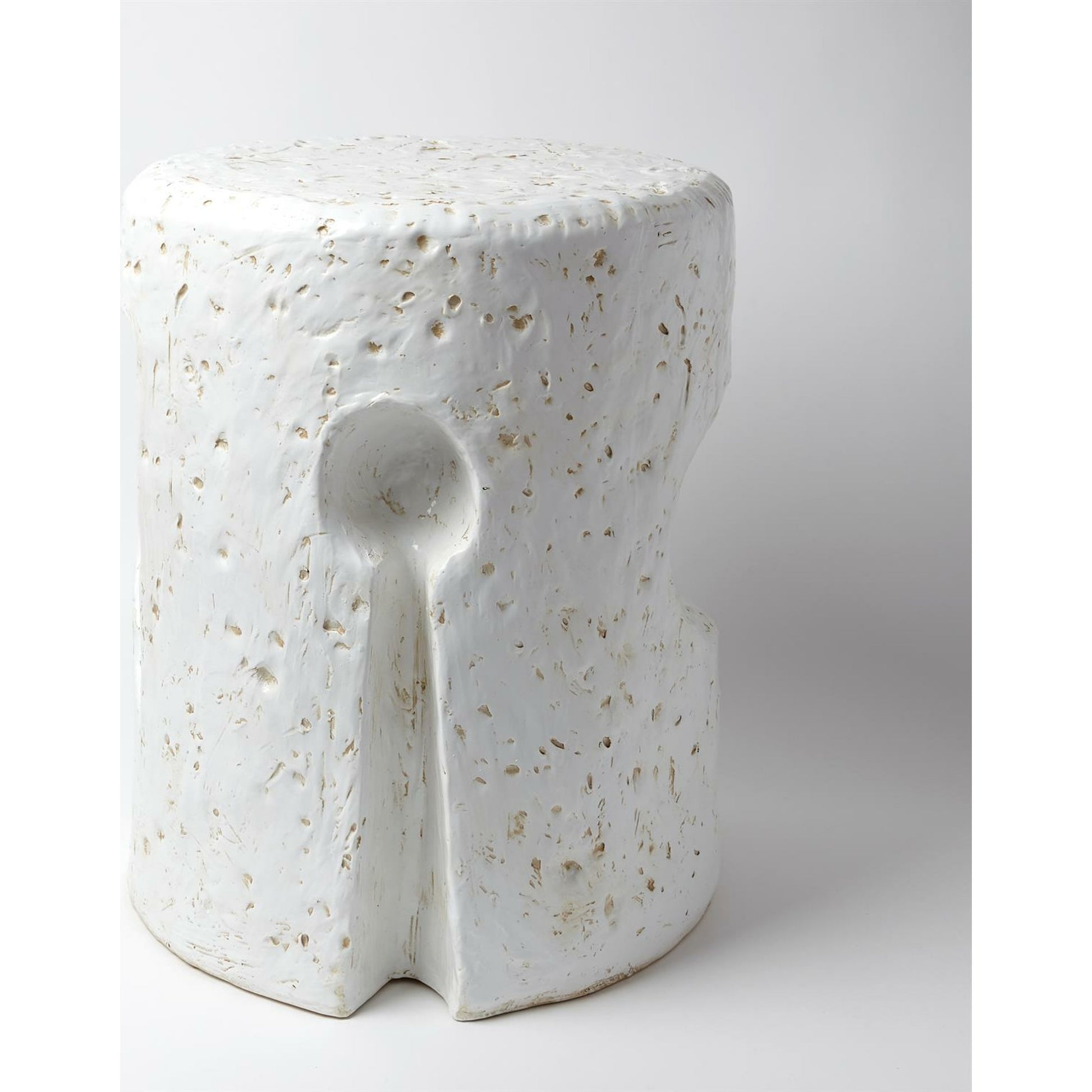 Gilles Side Table by Global Views. Made from ceramic in a modern style.