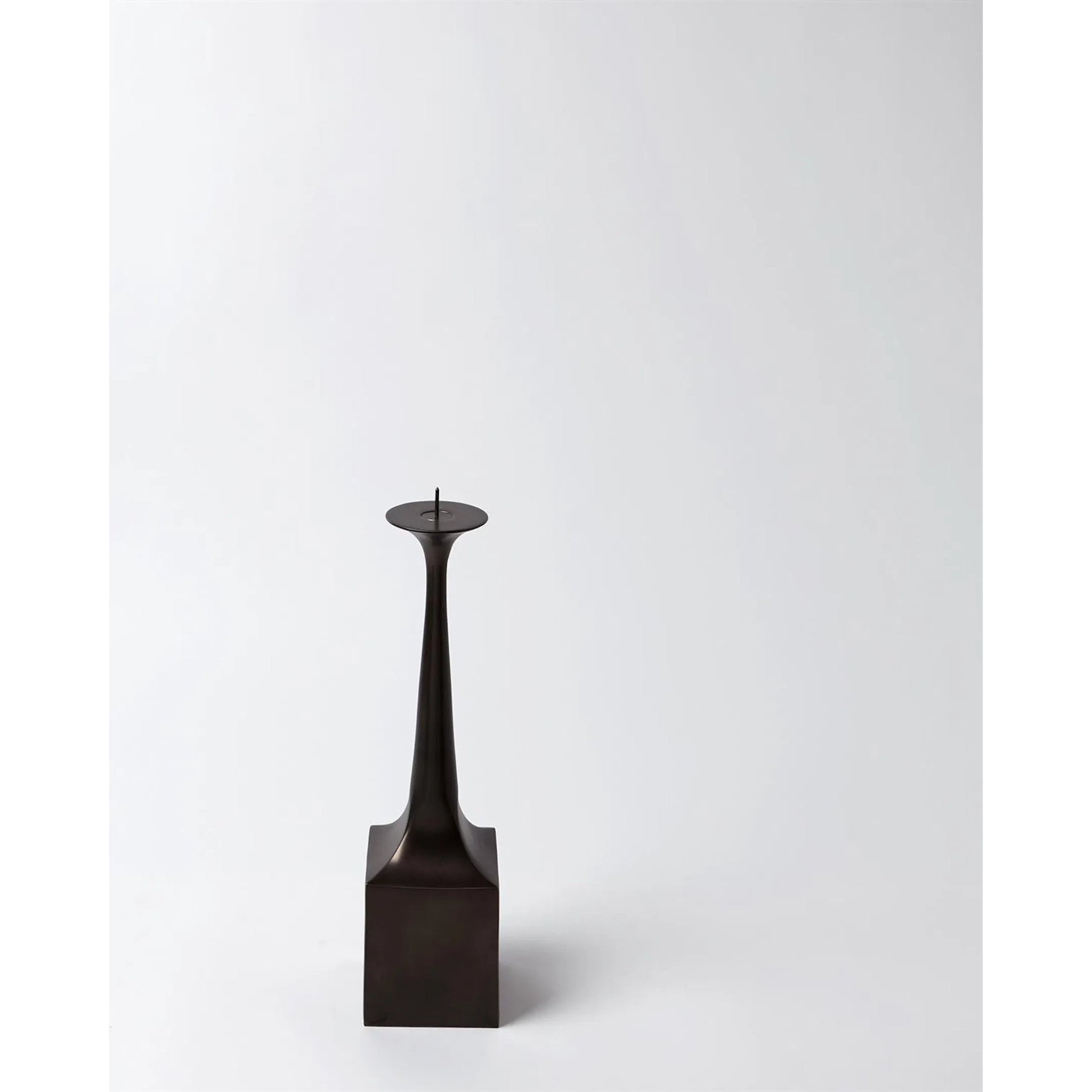 Giac C/S by Global Views in bronze. Made from aluminum in a eclectic & global style.