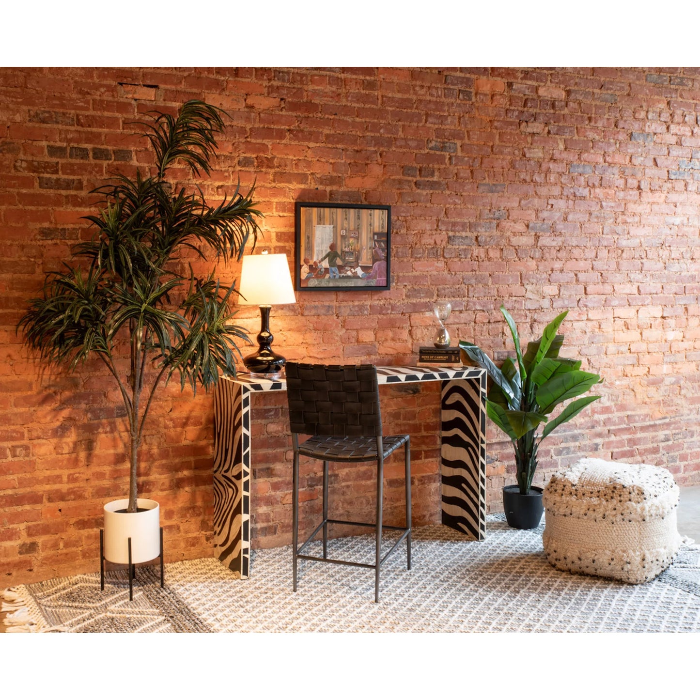 013 SI-2242926 | Lifestyle | Lund Buffalo Leather and Iron Bar Chair Brown by World Interiors in natural. Made from unique in a traditional style.