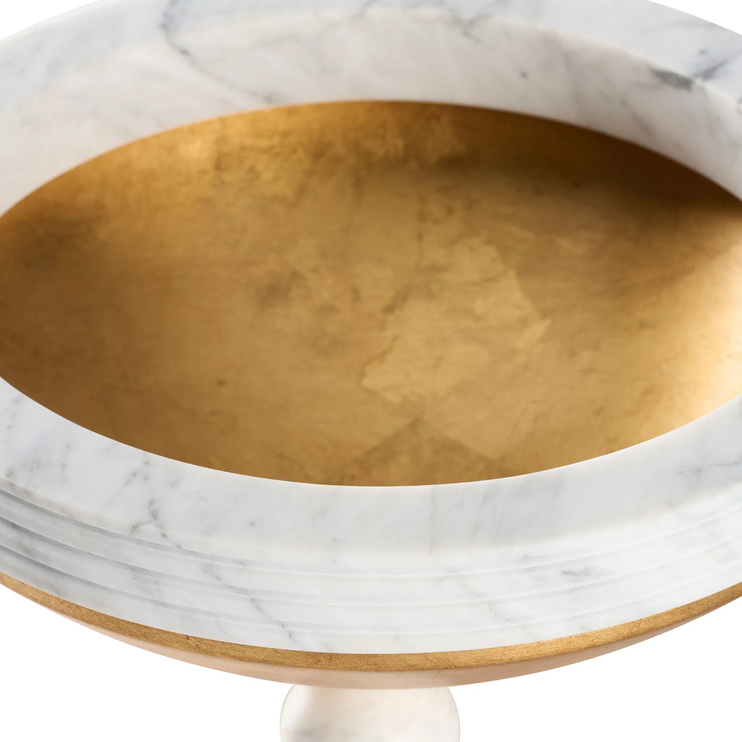 003 SI-2387709 | Closeup | Elysian Bowl by Chelsea House in gold leaf, natural white. Made from unique in a modern style.