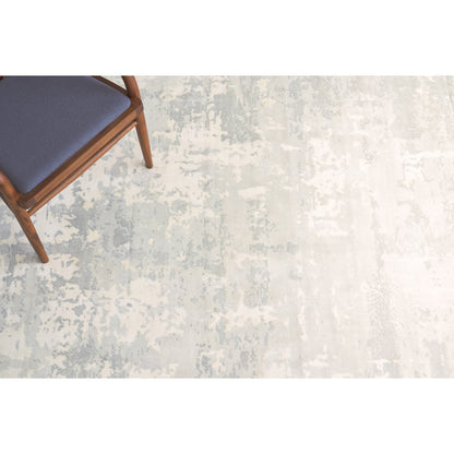 Koda 3710 Rug by Exquisite Rugs in silver, gray. Made from bamboo silk in a unique style.