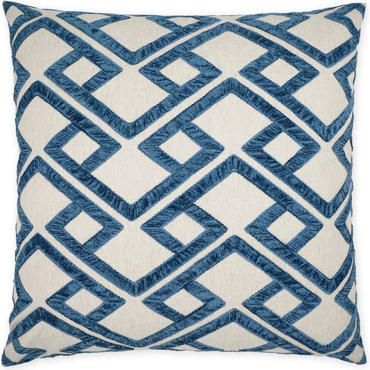 Accolade Pillow by DV Kap Home. Made from 68% polyester, 21% linen, 11% cotton / embroidery: 100% polyester in a modern style.