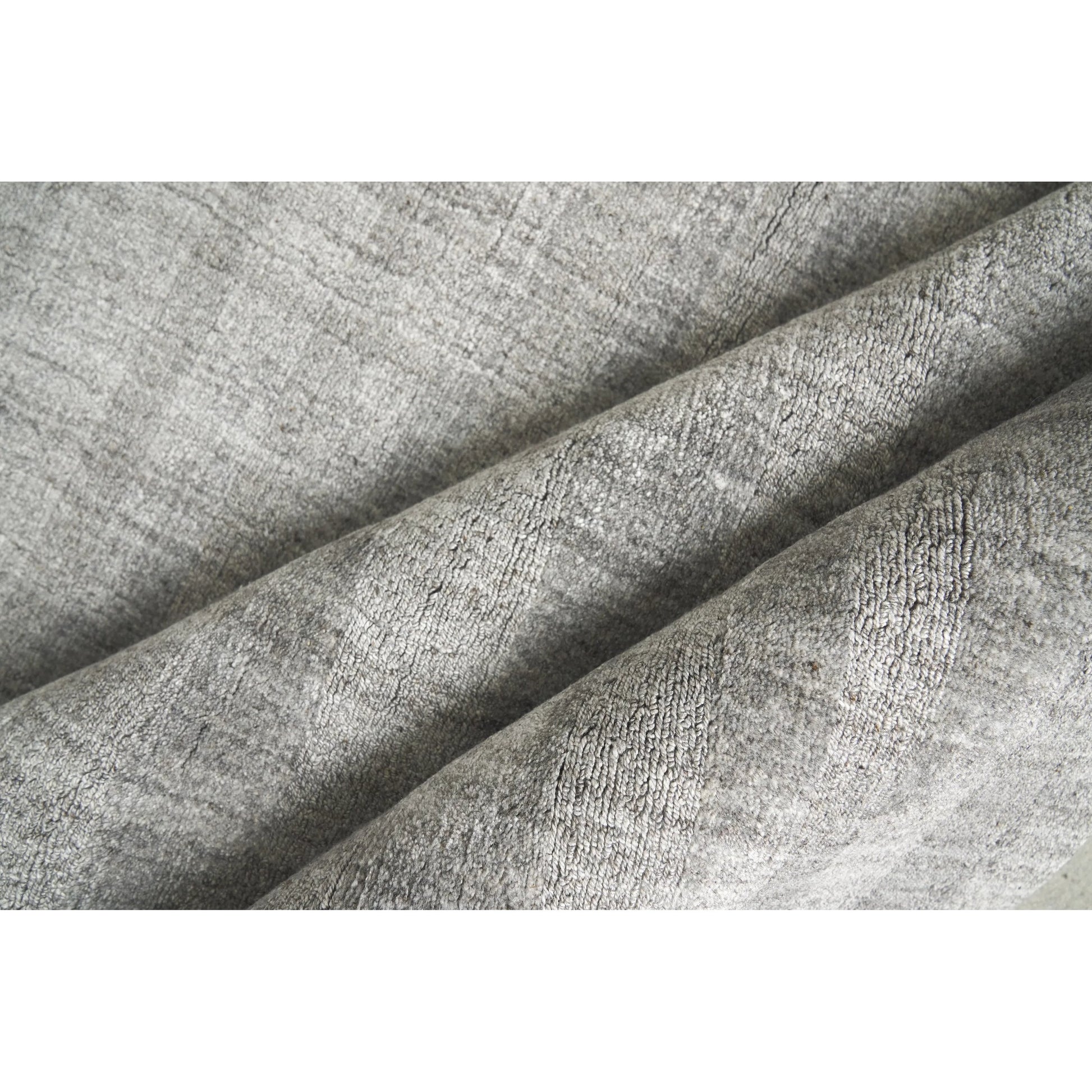 Robin Stripe 3785 Rug by Exquisite Rugs in gray. Made from bamboo silk, wool in a unique style.
