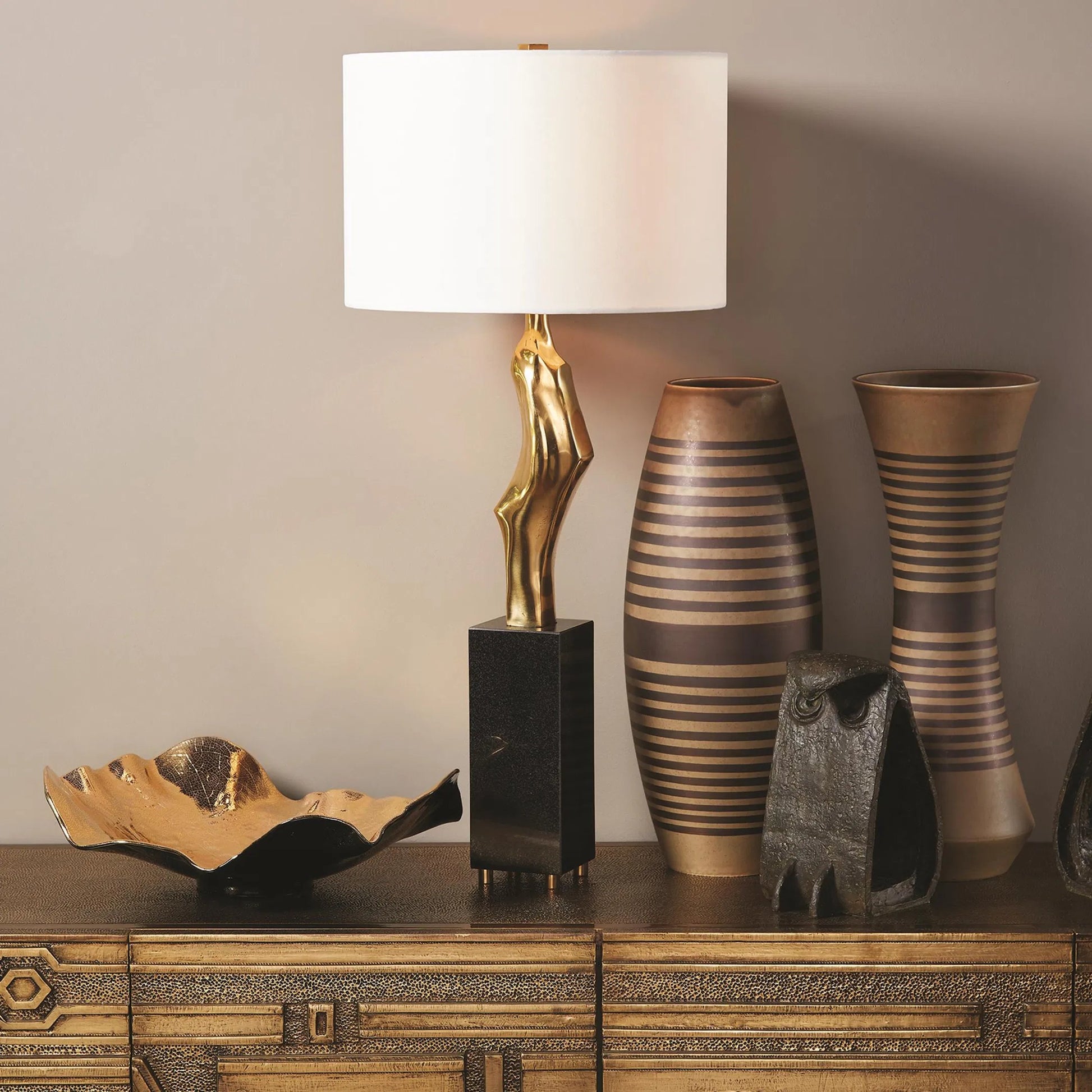 Wave Platter by Global Views. Made from ceramic in a eclectic & global style.