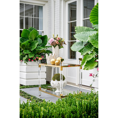 Leaf Vase by Chelsea House. Made from porcelain in a traditional style.