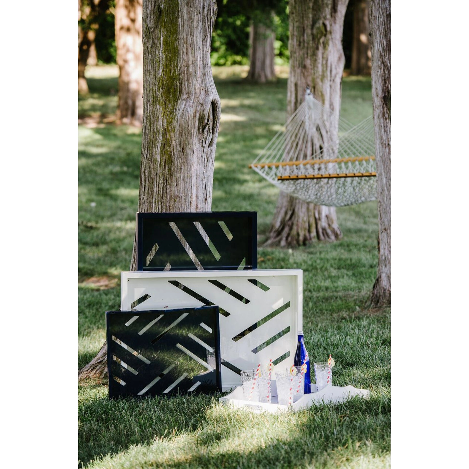 Tidewater Tray by Chelsea House in patriot blue, clear. Made from wood in a coastal style.