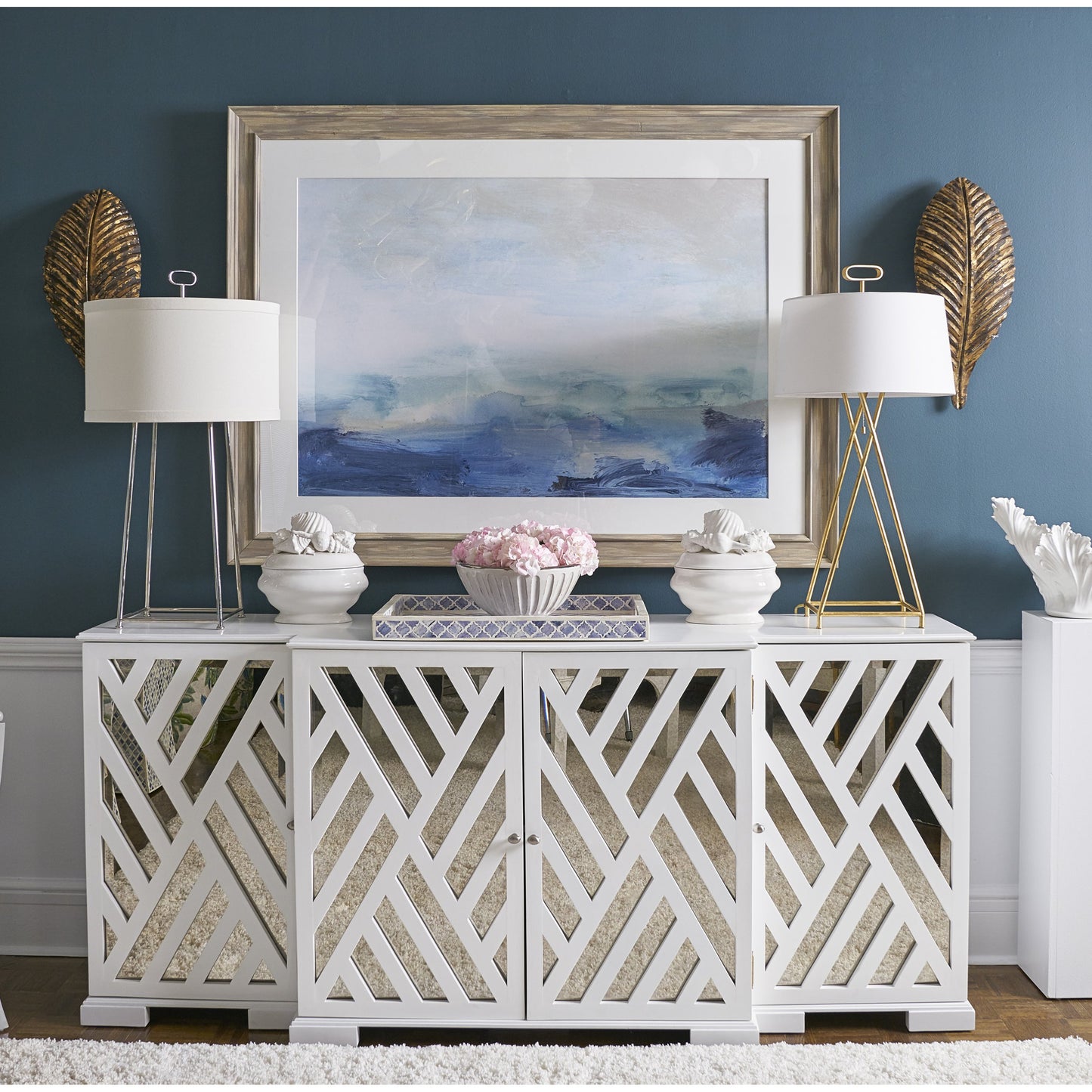 004 SR-384089 | Lifestyle | Tidewater Chest by Chelsea House in white, antique. Made from wood in a modern style.
