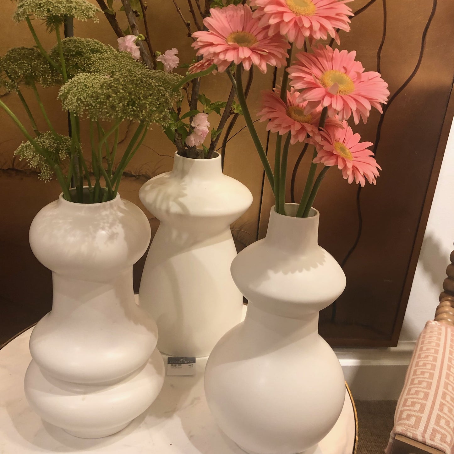 005 SR-384336 | Lifestyle | Yokohama Vase by Chelsea House. Made from ceramic in a modern style.