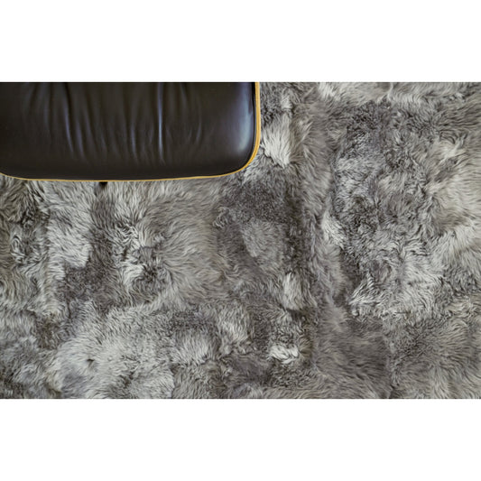 Sheepskin Rug - Gray by Exquisite Rugs in gray. Made from new zealand sheepskin in a unique style.