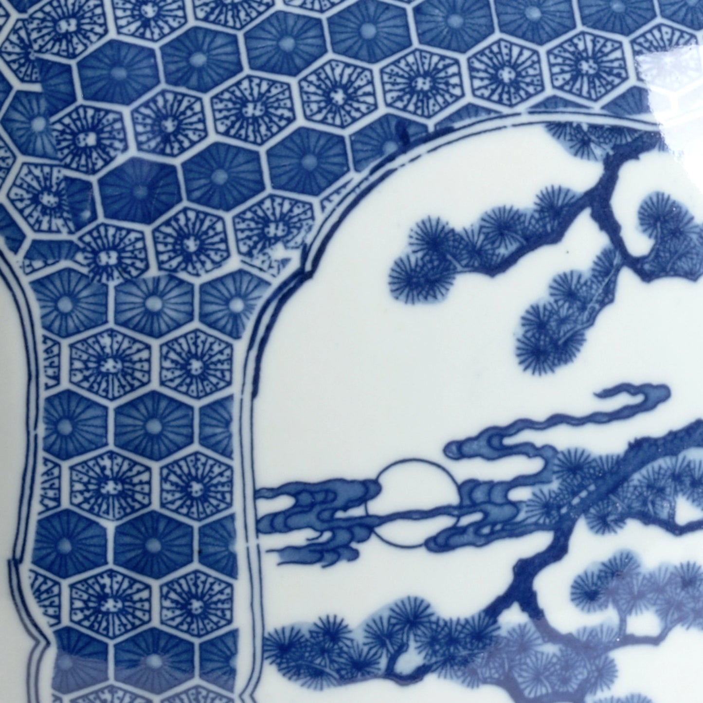 002 SR-782441 | Closeup | Blue and White Stag Vase by Chelsea House in blue, white glaze, hand painted. Made from ceramic in a cottage & farmhouse style.