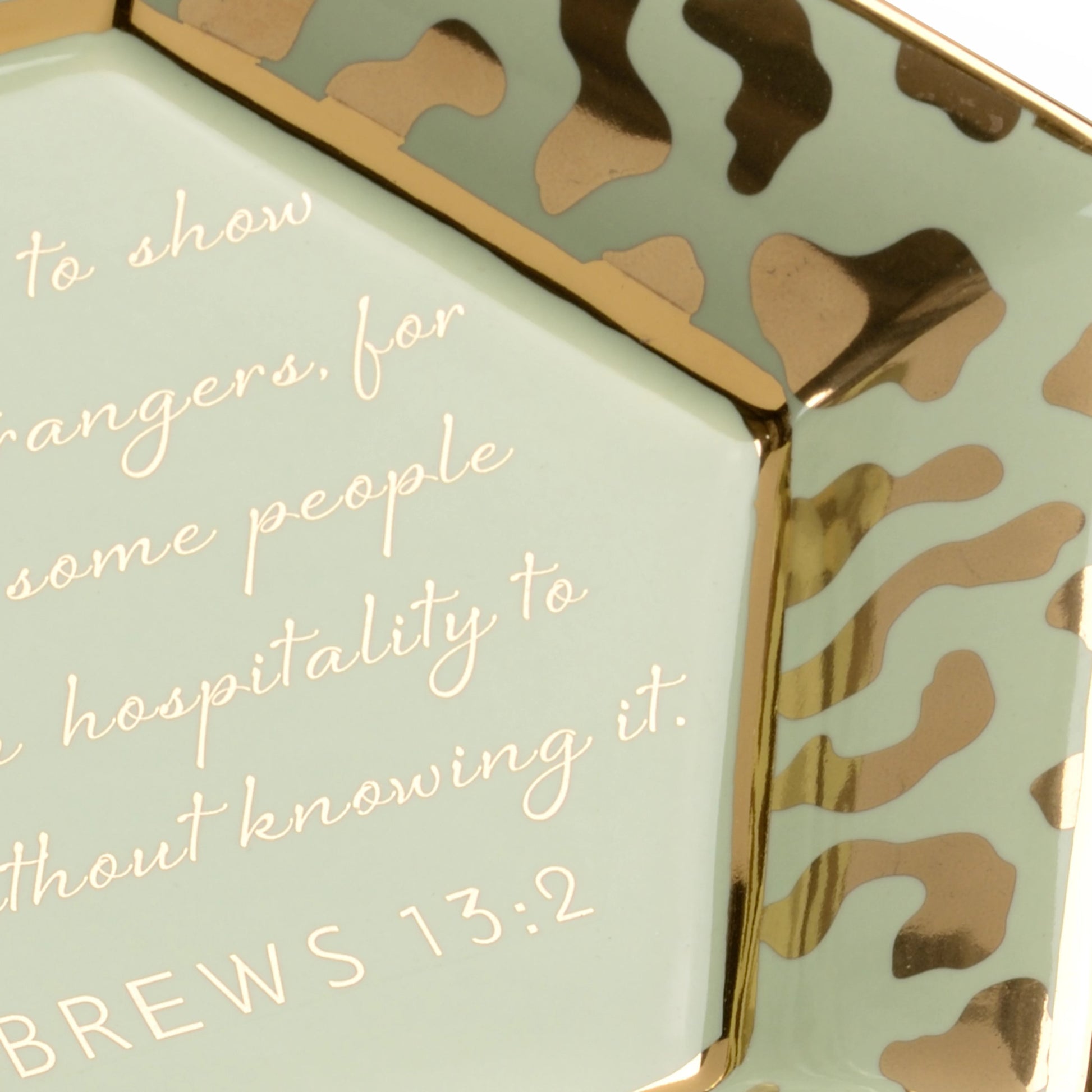 Honeycomb Jungle Verse Plate by Chelsea House in white glaze, metallic gold. Made from ceramic in a modern style.