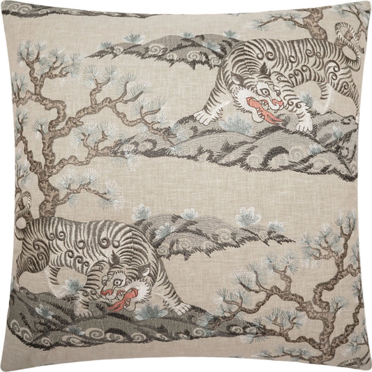 Chonburi Pillow by DV Kap Home. Made from 52% polyester 48% cotton / embroidery:100% viscose in a modern style.