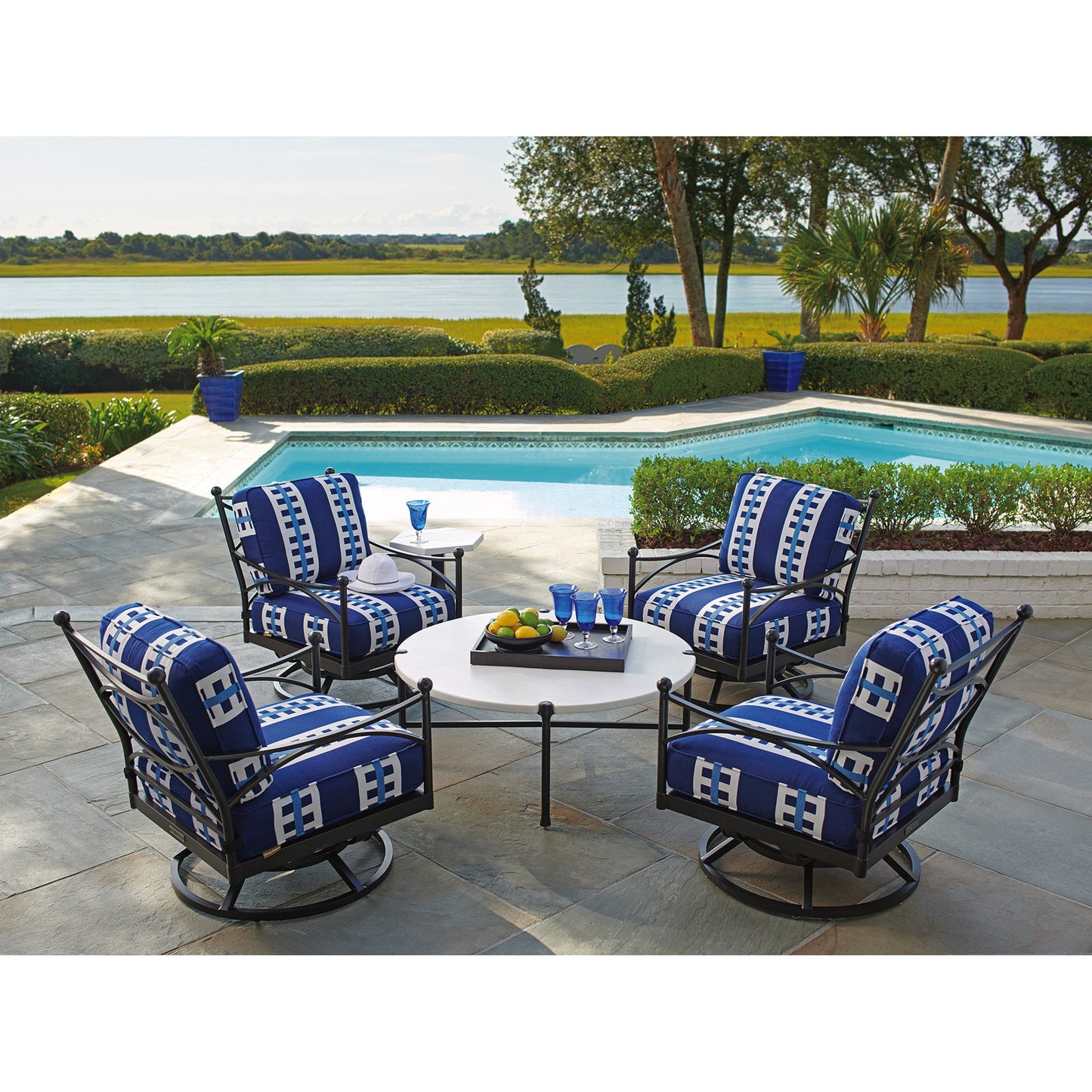 010 SR-836753 | Lifestyle | Pavlova Round Cocktail Table by Tommy Bahama Outdoor in textured graphic white. Made from unique in a transitional style.