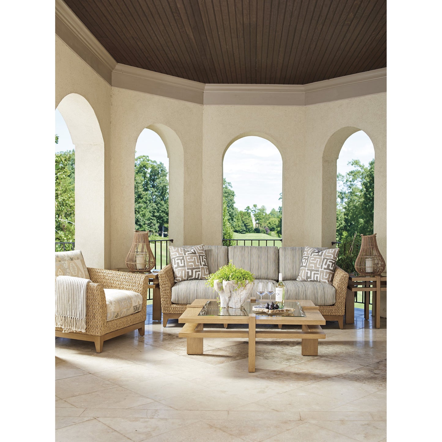 008 SR-836799 | Lifestyle | Los Altos Valley View Cocktail Table by Tommy Bahama Outdoor. Made from unique in a coastal style.