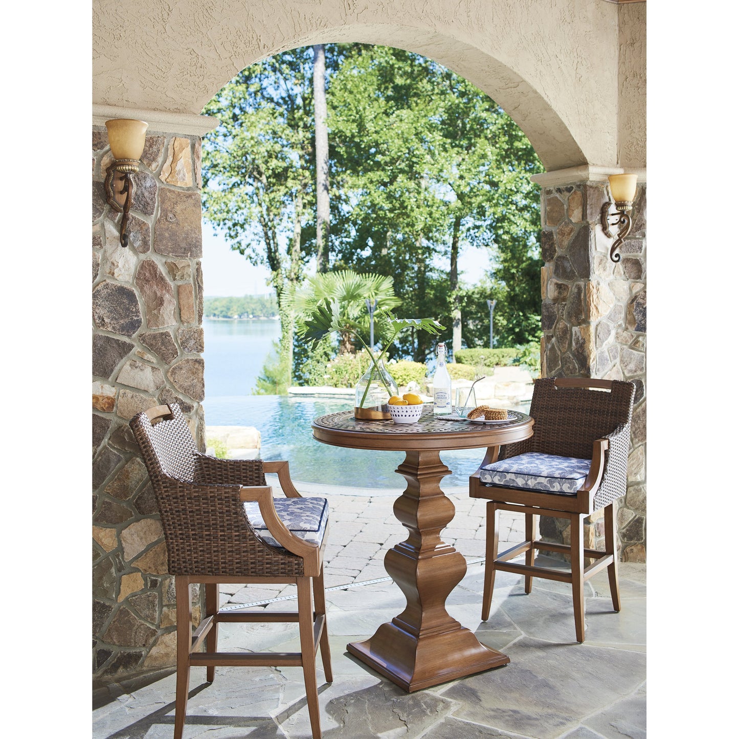 003 SR-836593 | Lifestyle | Harbor Isle Bistro Dining Table by Tommy Bahama Outdoor. Made from unique in a traditional style.