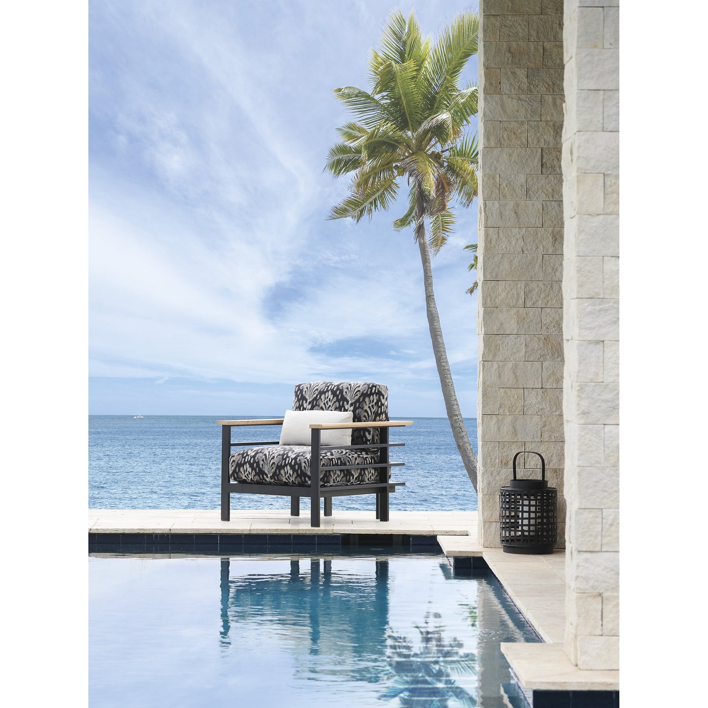 003 SR-836689 | Lifestyle | South Beach Pattern Lounge Chair by Tommy Bahama Outdoor in black. Made from unique in a modern style.