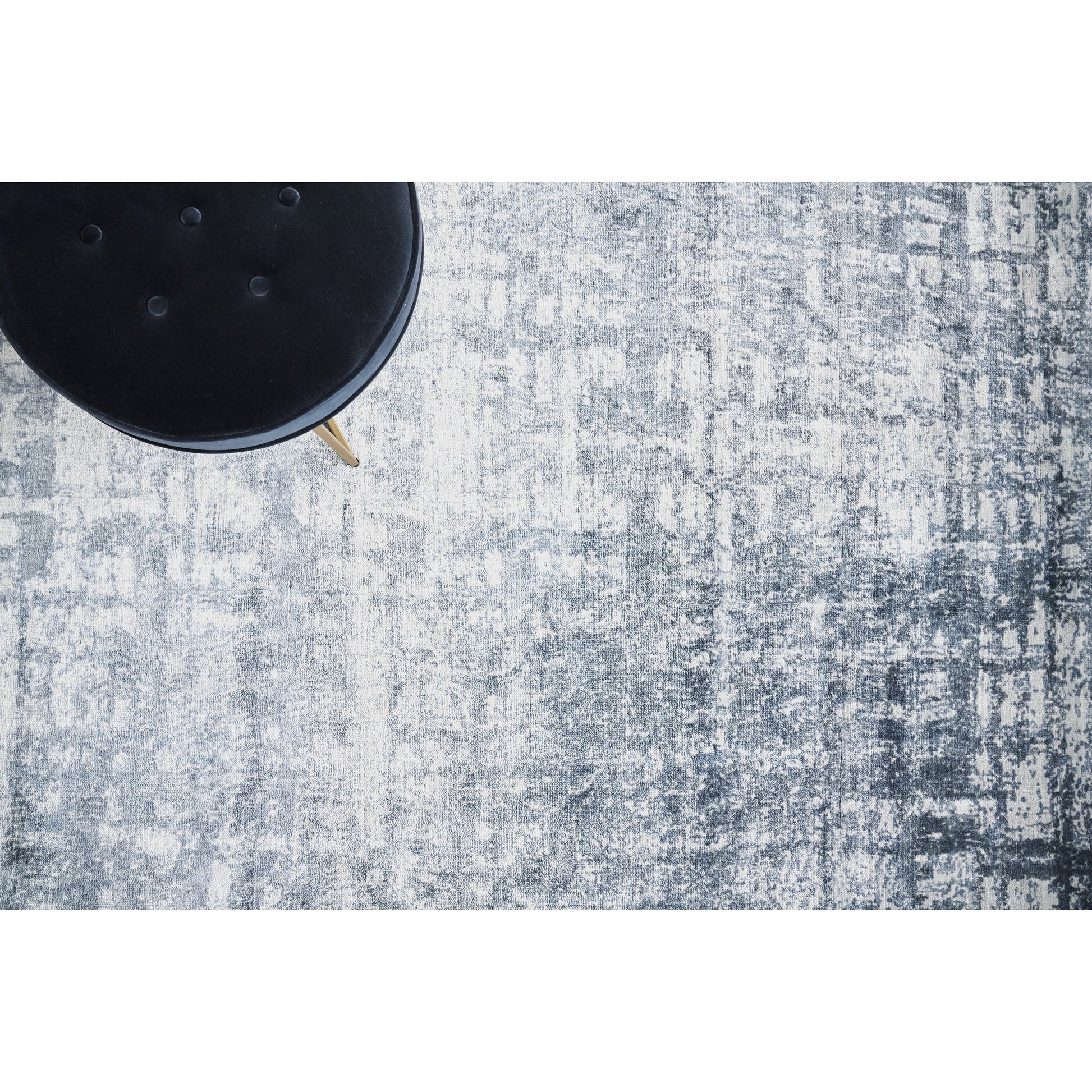 Antolini 3940 Rug by Exquisite Rugs in blue, ivory, gray. Made from bamboo silk in a unique style.