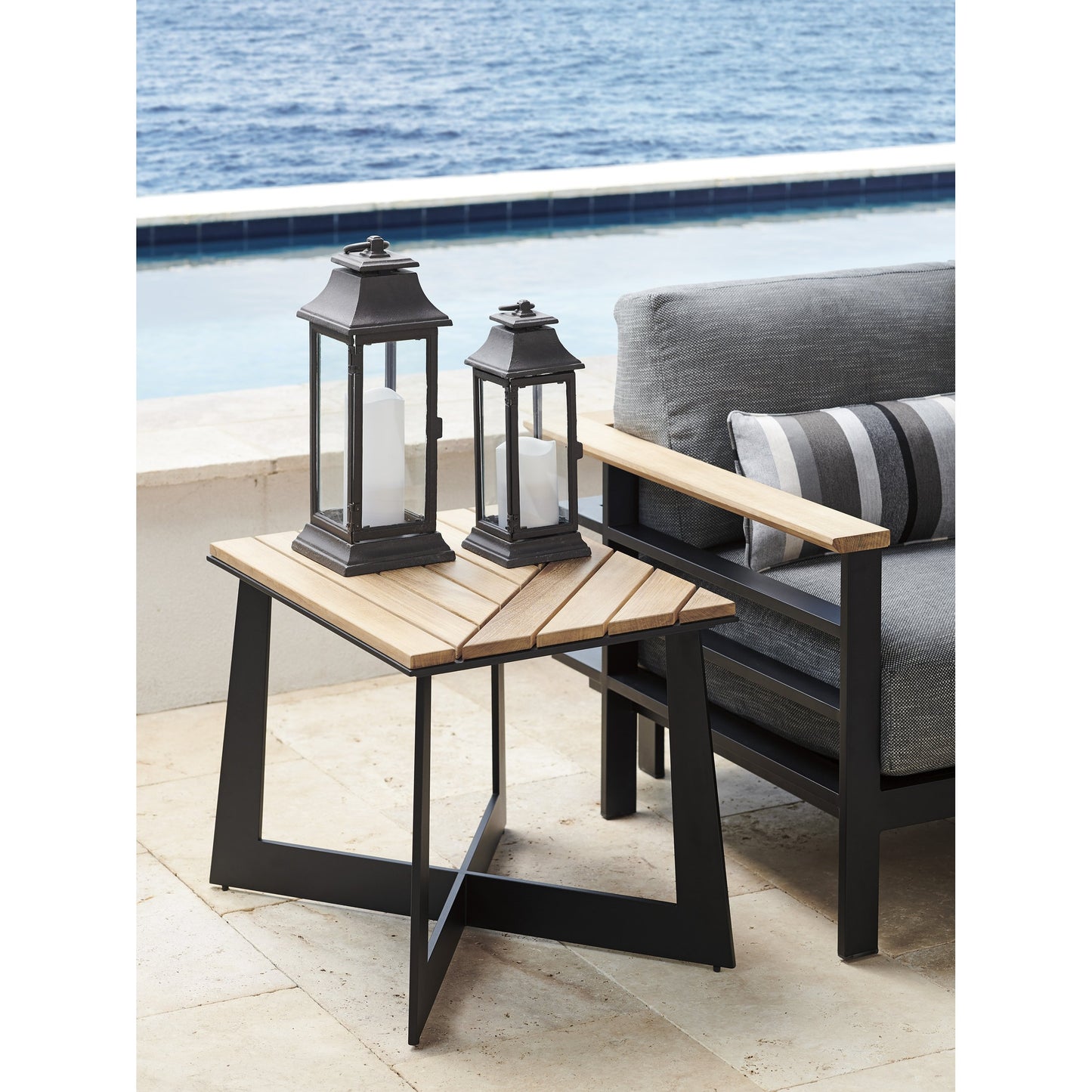 003 SR-836806 | Lifestyle | South Beach Square End Table by Tommy Bahama Outdoor. Made from unique in a modern style.