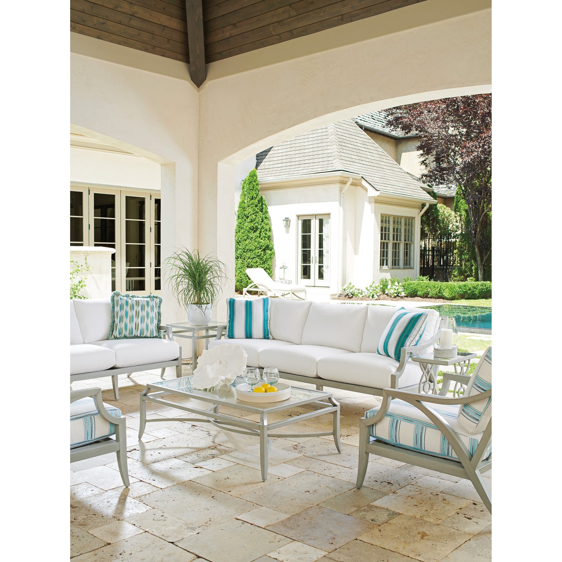 Silver Sands Cocktail Table by Tommy Bahama Outdoor in gray oyster shell. Made from unique in a transitional style.