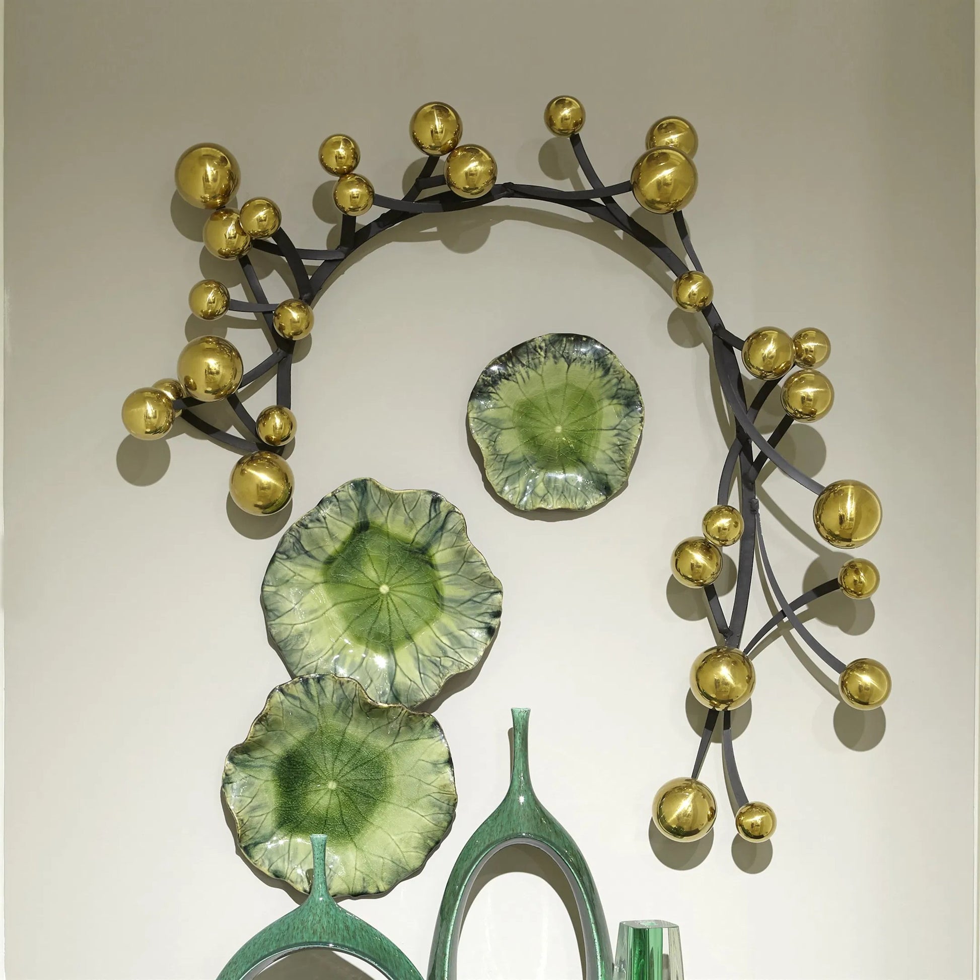 Free for Lily Plate by Global Views. Made from ceramic in a coastal style.