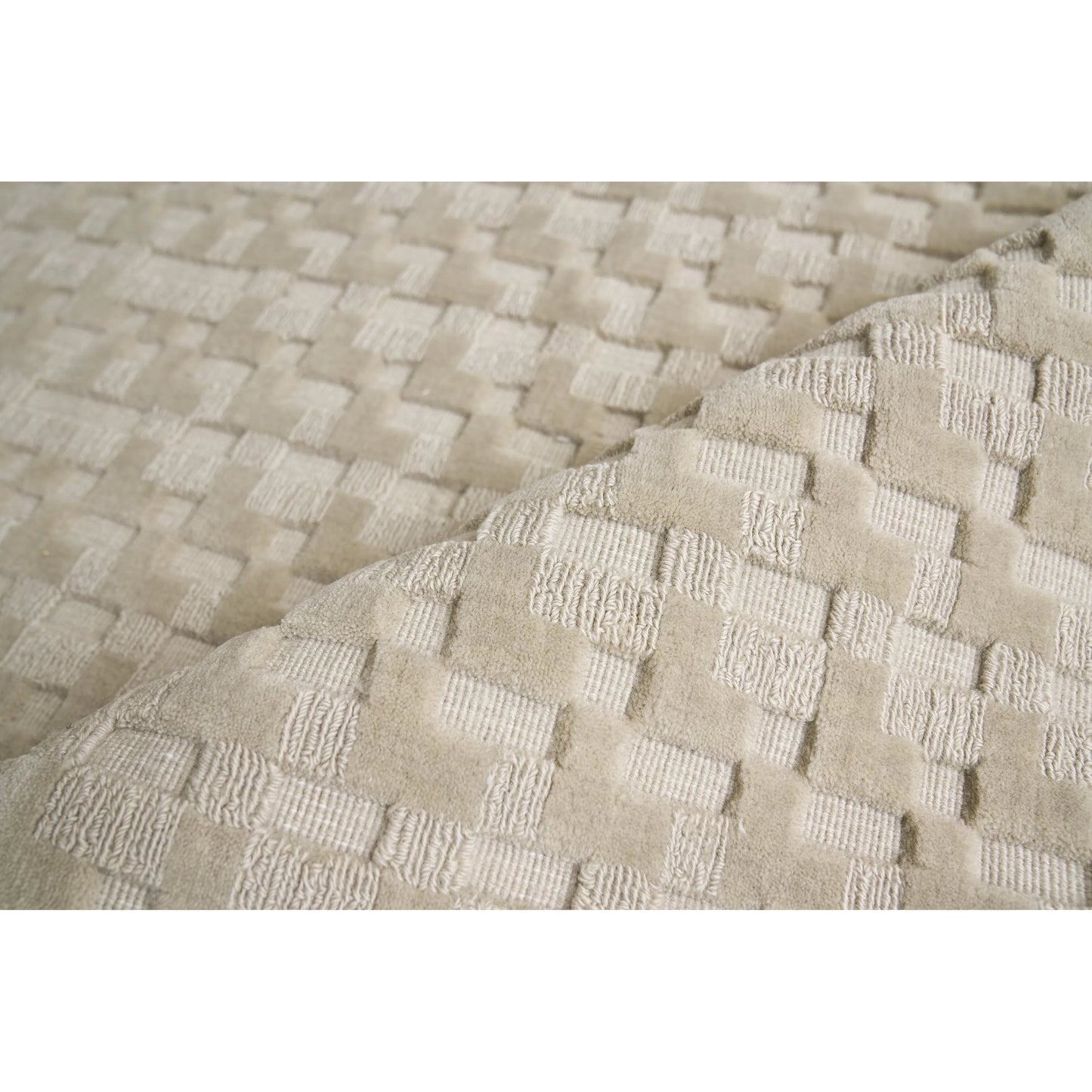 022 SI-2384018 | Closeup | Monroe Rug by Exquisite Rugs. Made from new zealand wool in a unique style.