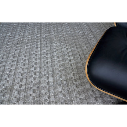 Monroe Silk 3969 Rug by Exquisite Rugs in taupe. Made from bamboo silk in a unique style.