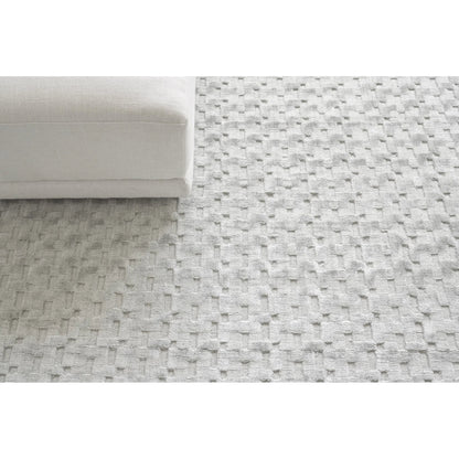 Monroe Silk 3970 Rug by Exquisite Rugs in ivory. Made from bamboo silk in a unique style.