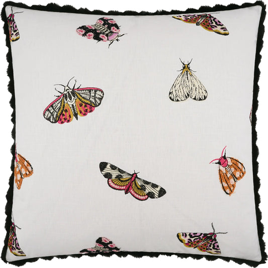 Flutter Pillow by DV Kap Home in white. Made from 58% cotton, 42% polyester / embroidery: 100% viscose in a modern style.