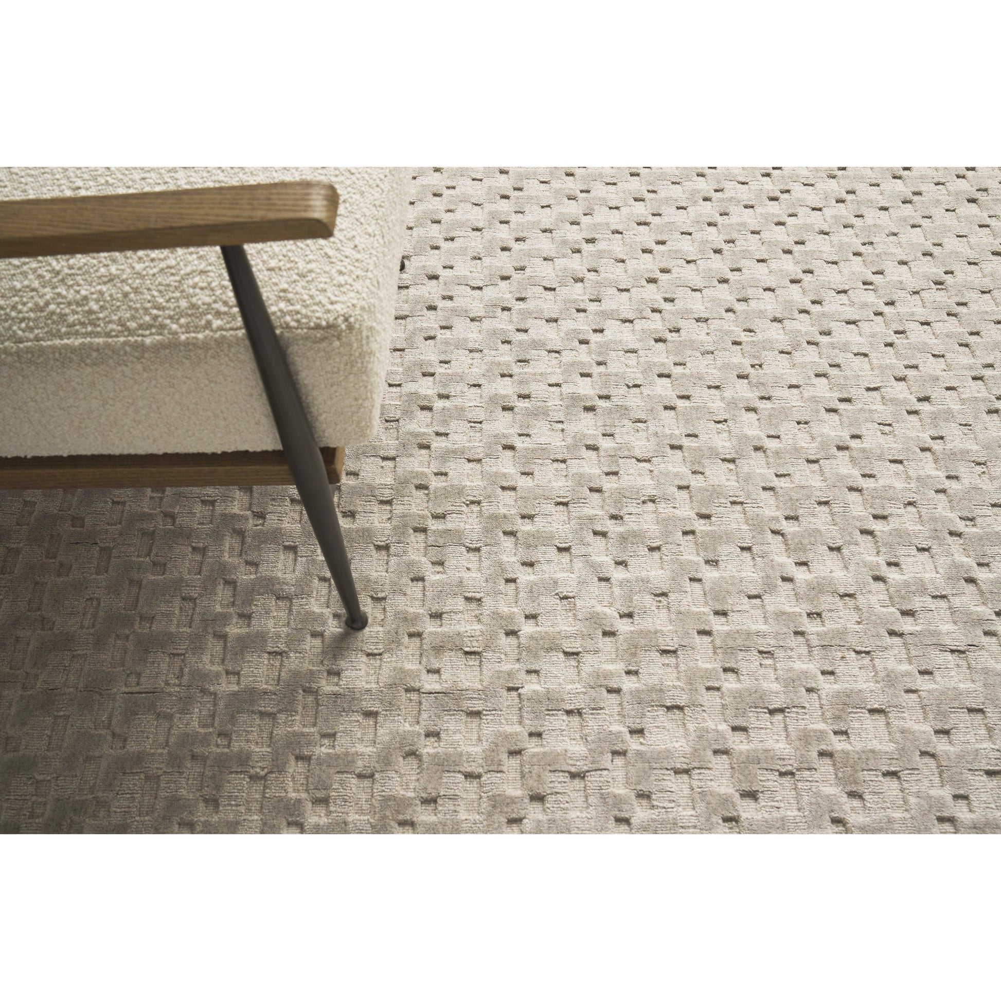 Monroe Silk Rug - Light Taupe by Exquisite Rugs in light taupe. Made from bamboo silk in a unique style.