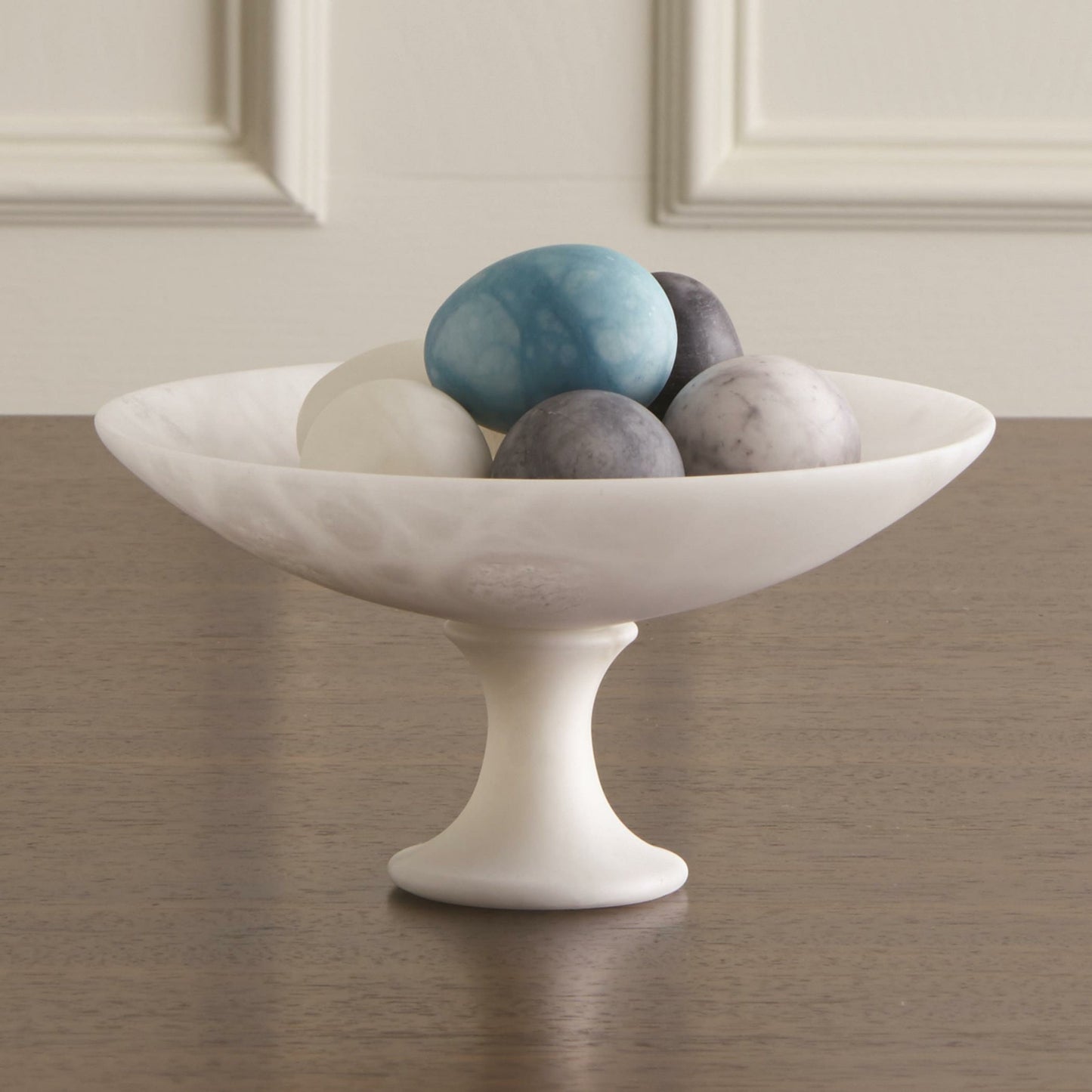 002 SR-827984 | Lifestyle | Assorted Alabaster Eggs by Global Views. Made from alabaster in a coastal style.