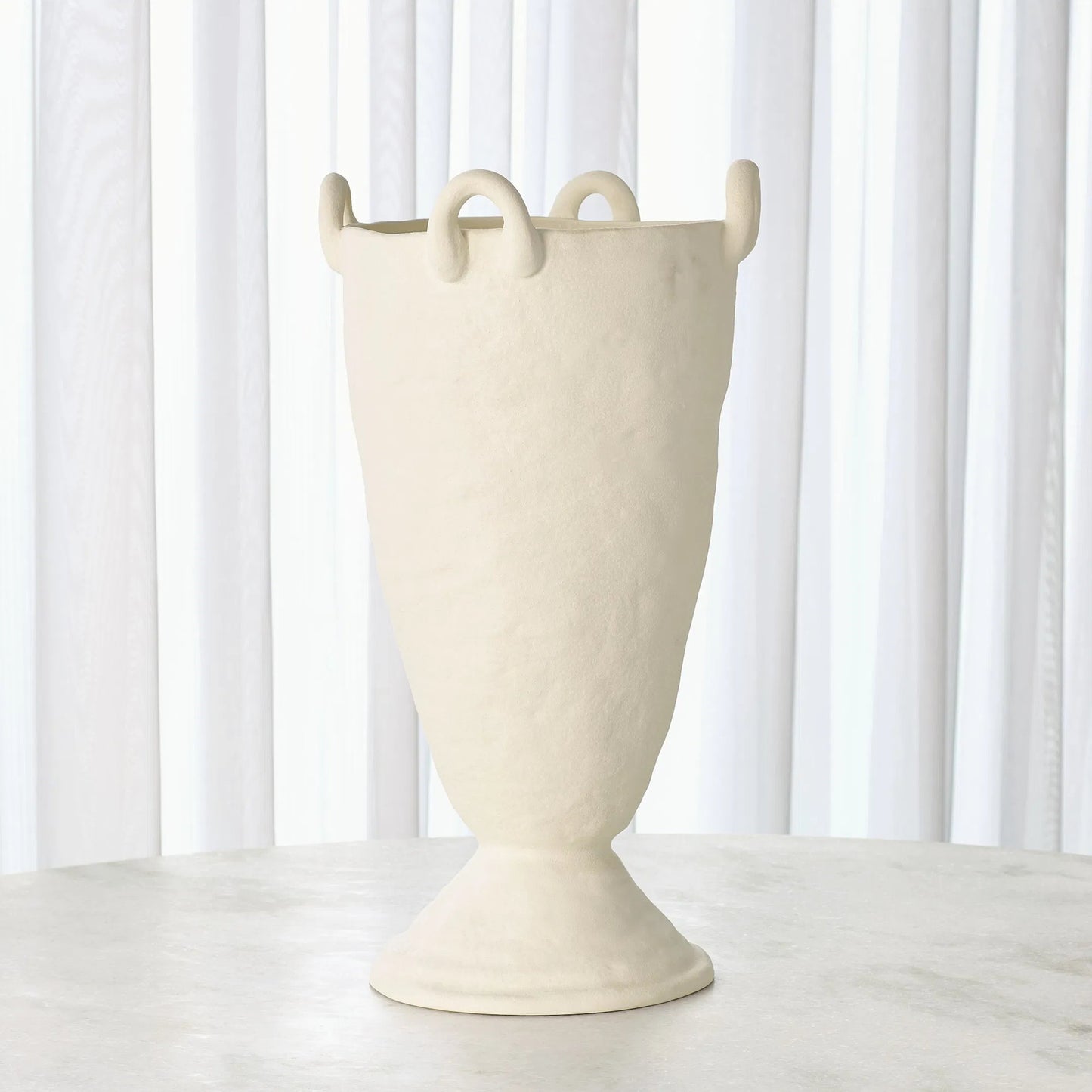 004 SR-890672 | Lifestyle | Louis Vase by Global Views. Made from ceramic in a eclectic & global style.
